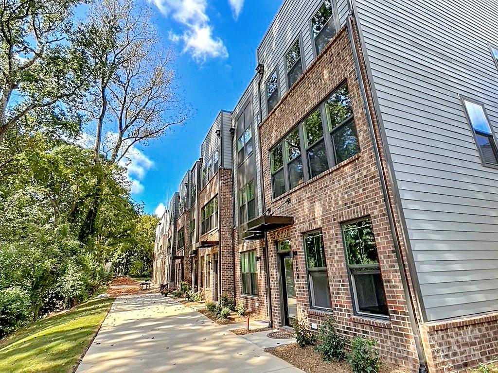 The Arts District - Residential