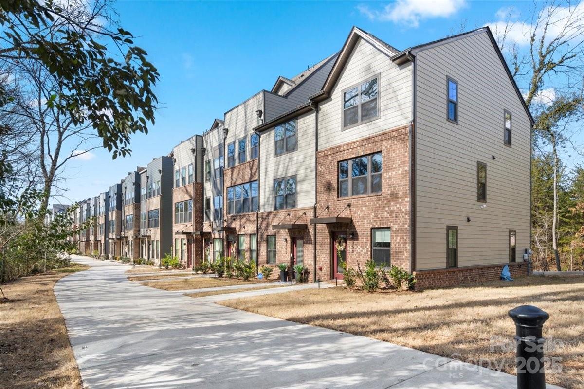 The Arts District - Residential