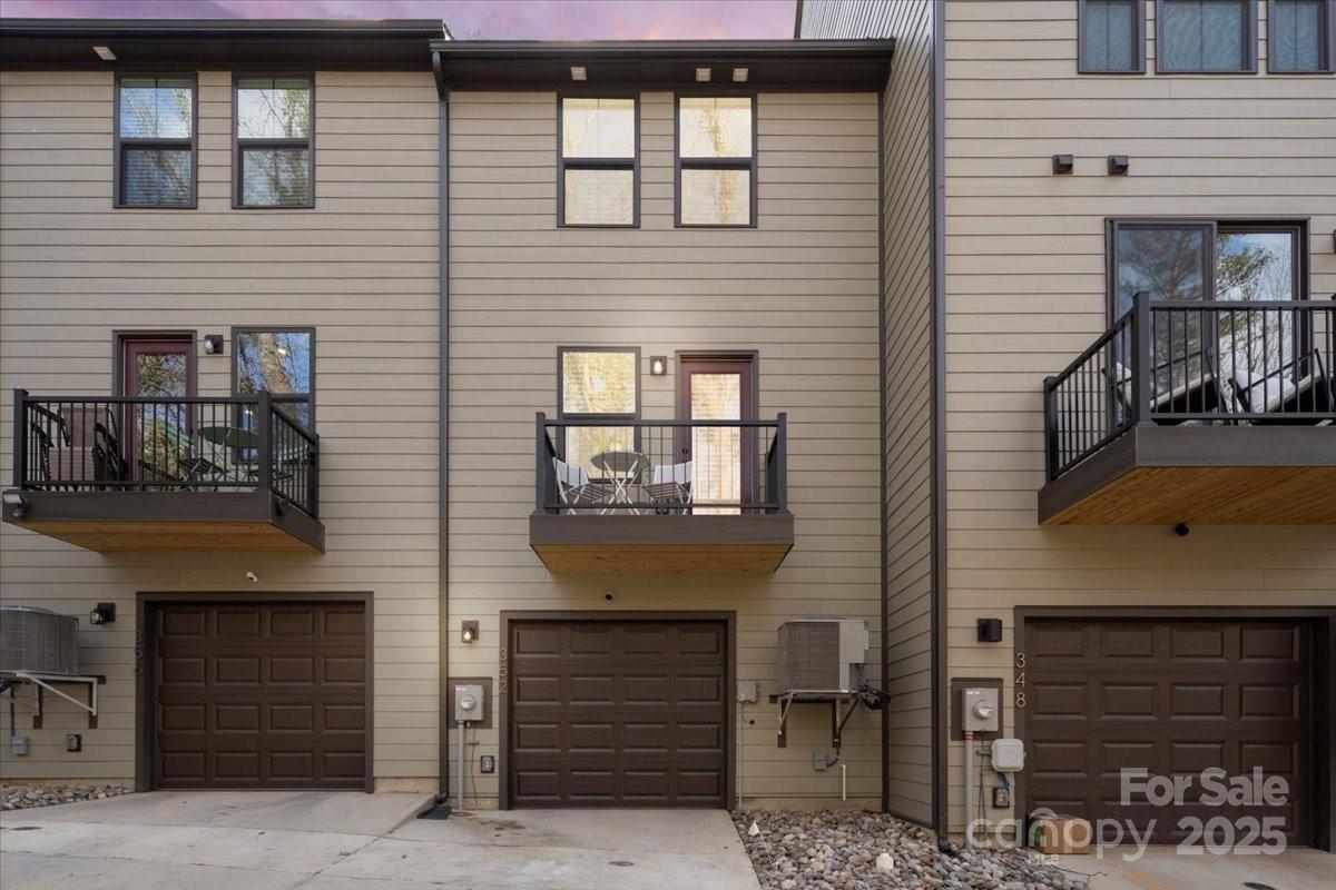 The Arts District - Residential