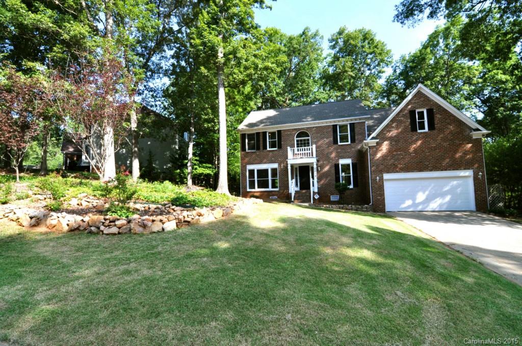 Enjoy the serene setting of this beautiful 2 story home in the Farmwood North neighborhood of Charlotte. This home features a great floor plan with 4 bedrooms, 2.5 baths, office/den, large eat-in kitchen, separate formal dining room, huge master suite with five piece bath and vaulted ceiling, large spare bedrooms, hardwood floors thru-out main level and 2nd floor hall and bed/den, huge unfinished bonus room ready to make your own, an attached 2 car garage, and a private fenced-in back yard.