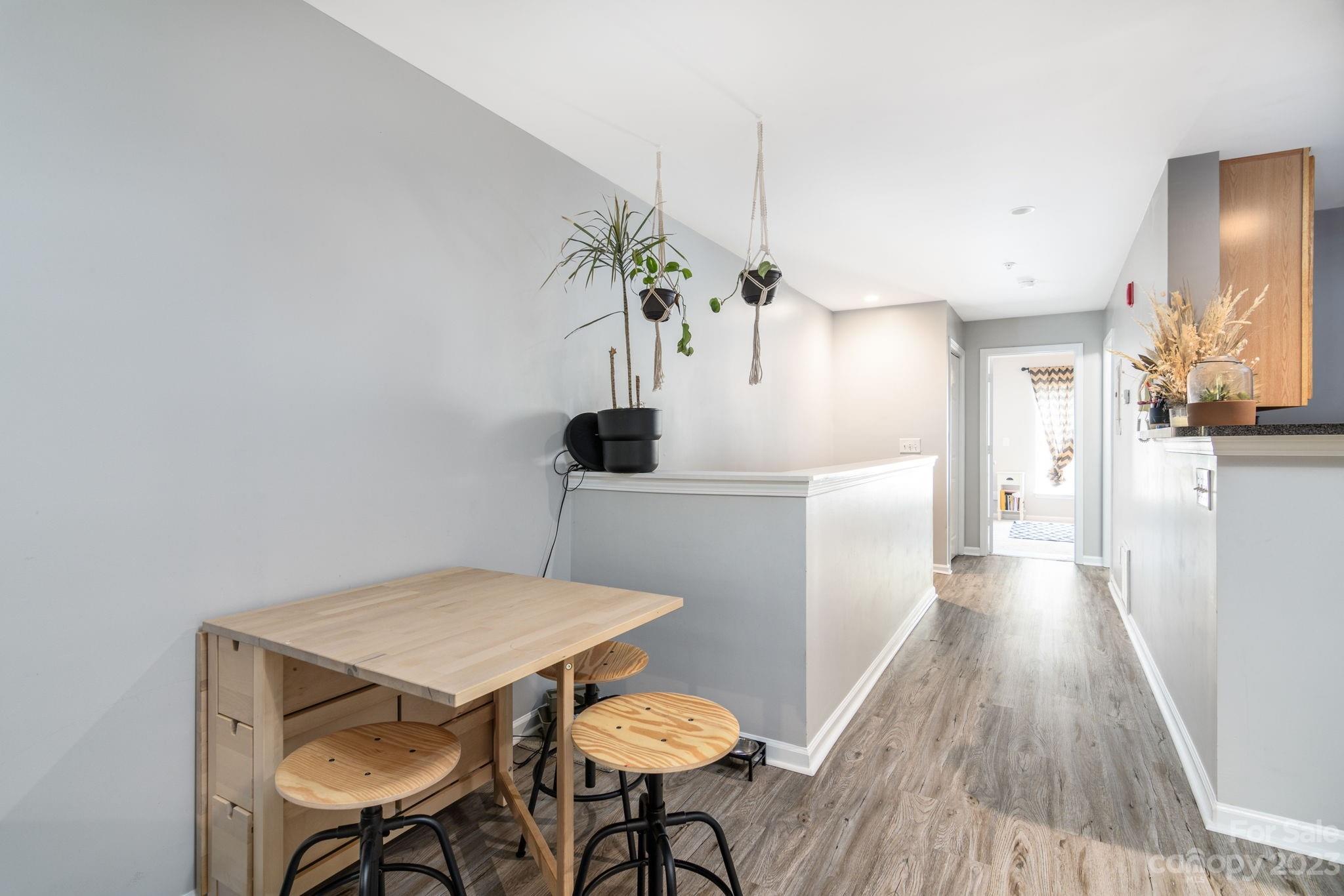 Renaissance Townhome Lofts Condo - Residential