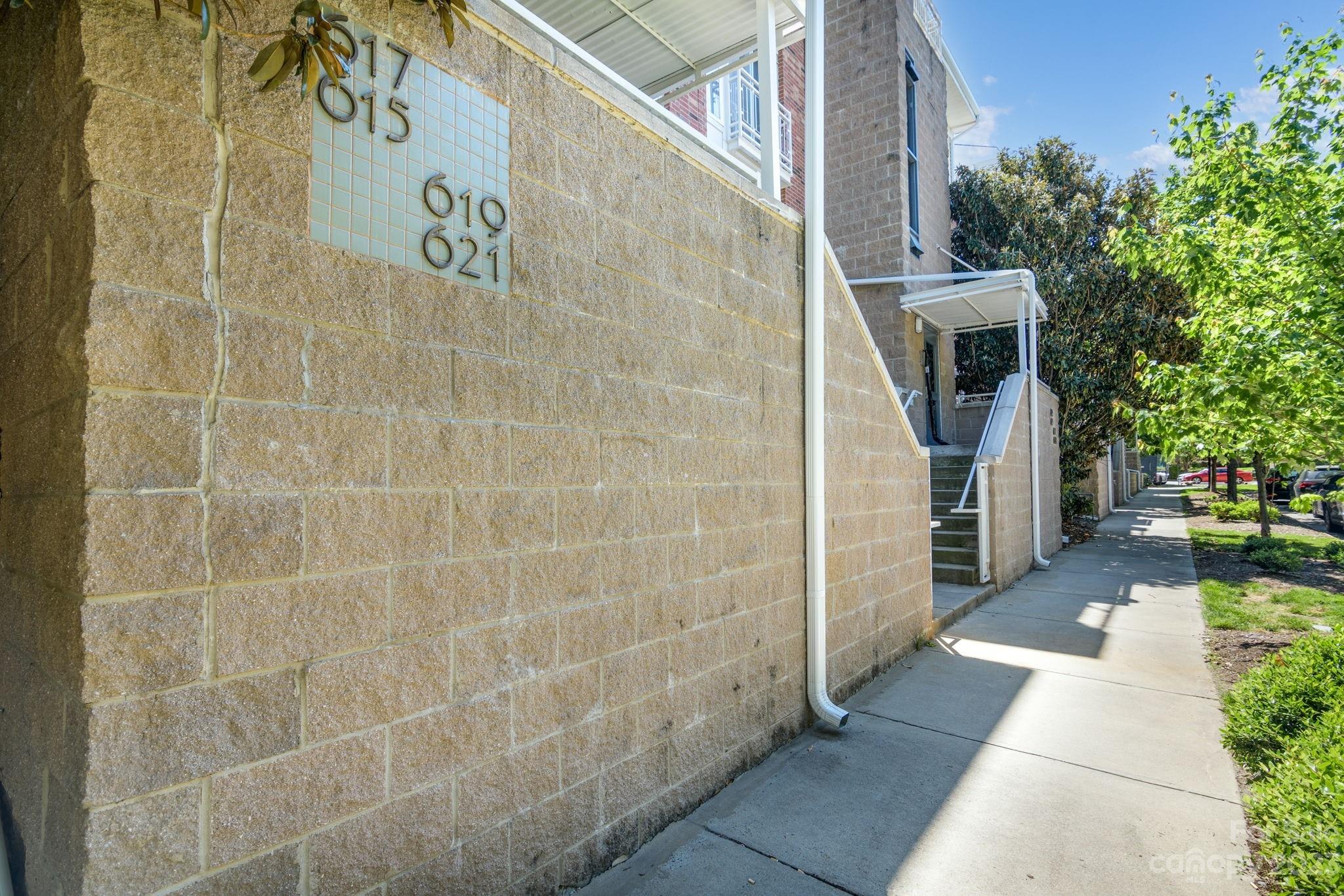 Come enjoy uptown living and being so close to anything and everything you want to do! NoDa Arts district  at its best!   Great 2 bedroom 2 bath unit close to the Blue line so easy access on light rail. The set up is great for roommates with 1 bed and bath upstairs and 1 bed and bath downstairs with tons of storage .   Complex offers a pool for outdoor living!  Brand new LPV throughout upstairs and new carpet.  Freshly painted and new vanity in master bath.  Light and airy unit!  Location is the key for this 1! Charlotte has so much to offer downtown with the Panthers, the Hornets, Blumenthal performing arts, Discovery Place, Spectrum center and much more.  Welcome home!