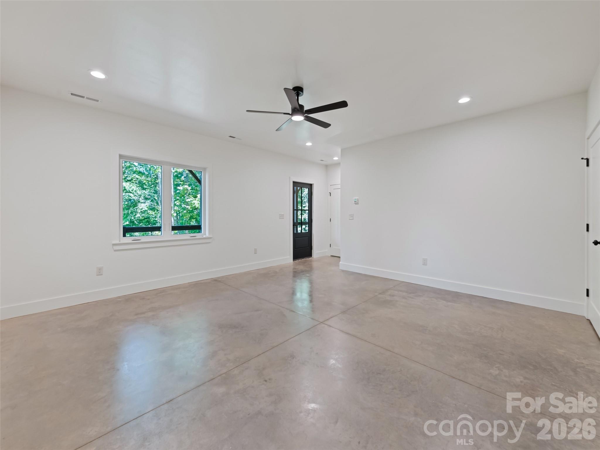 The Ridge At Irontree - Residential