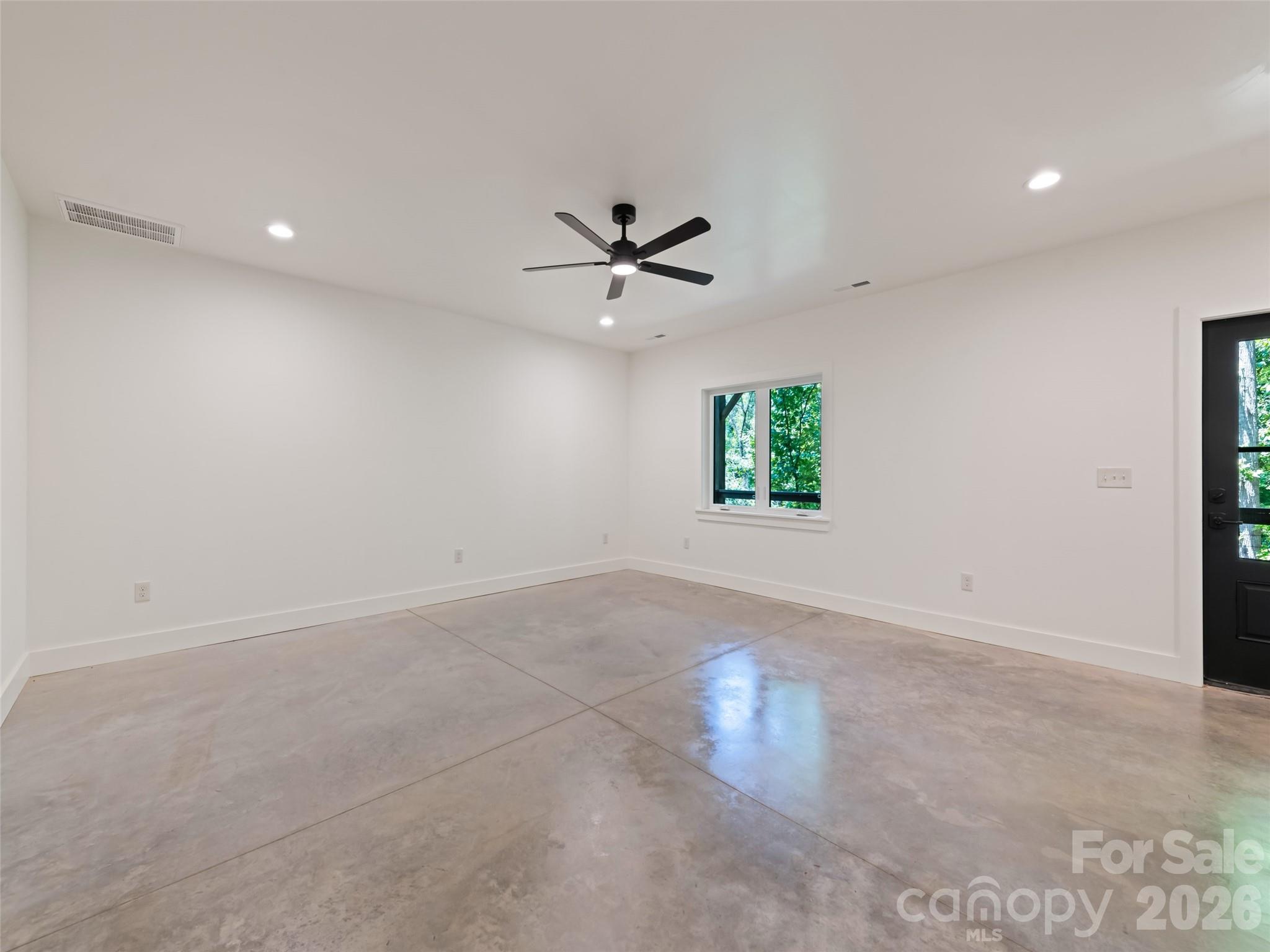 The Ridge At Irontree - Residential