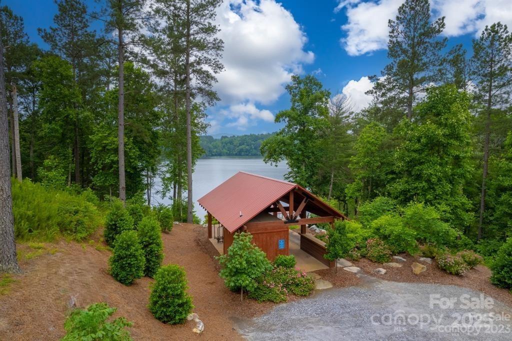 The Waterfront Club - Land