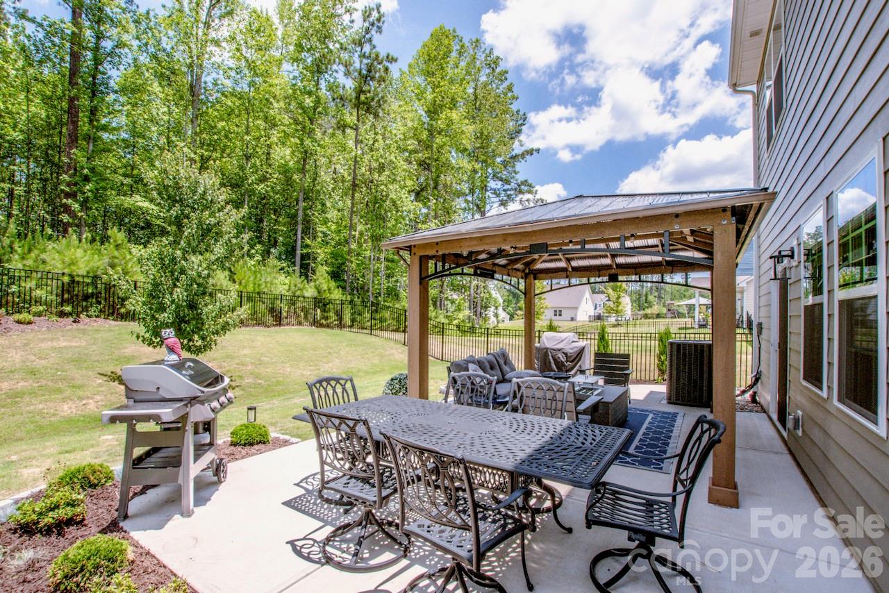 Falls Cove at Lake Norman - Residential