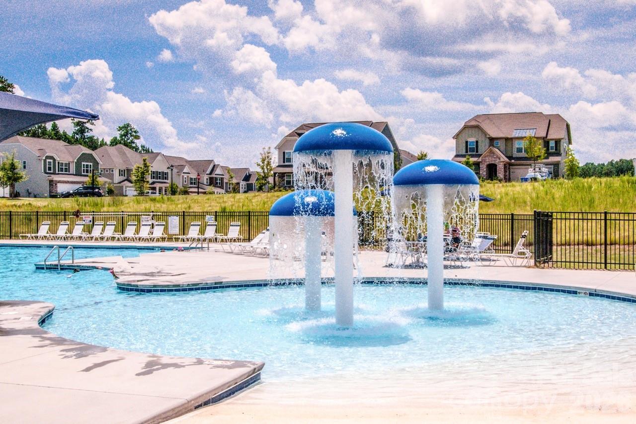 Falls Cove at Lake Norman - Residential