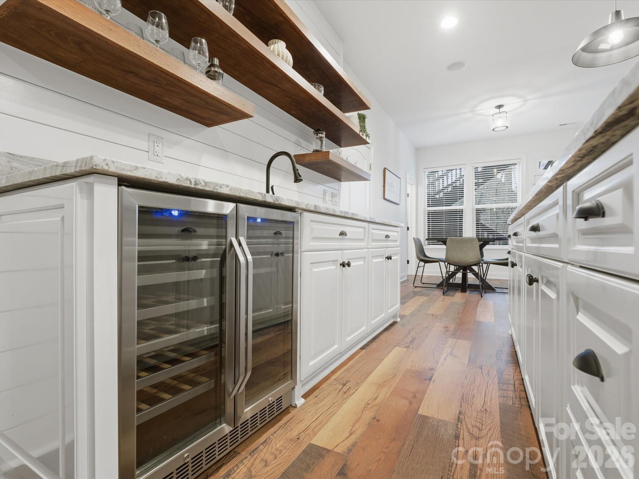 Barber Rock - Residential