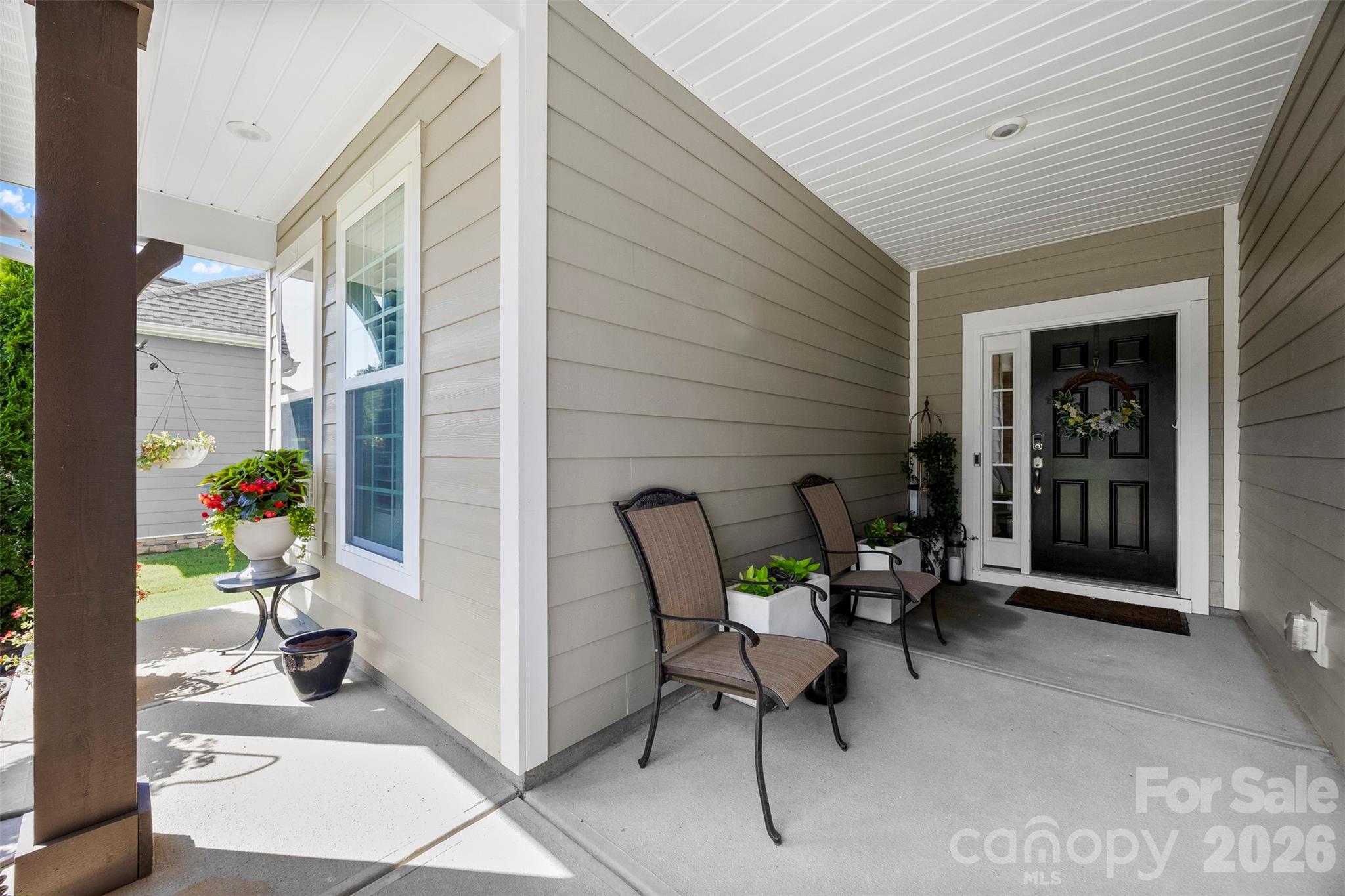 Imagery On Mtn Island - Residential