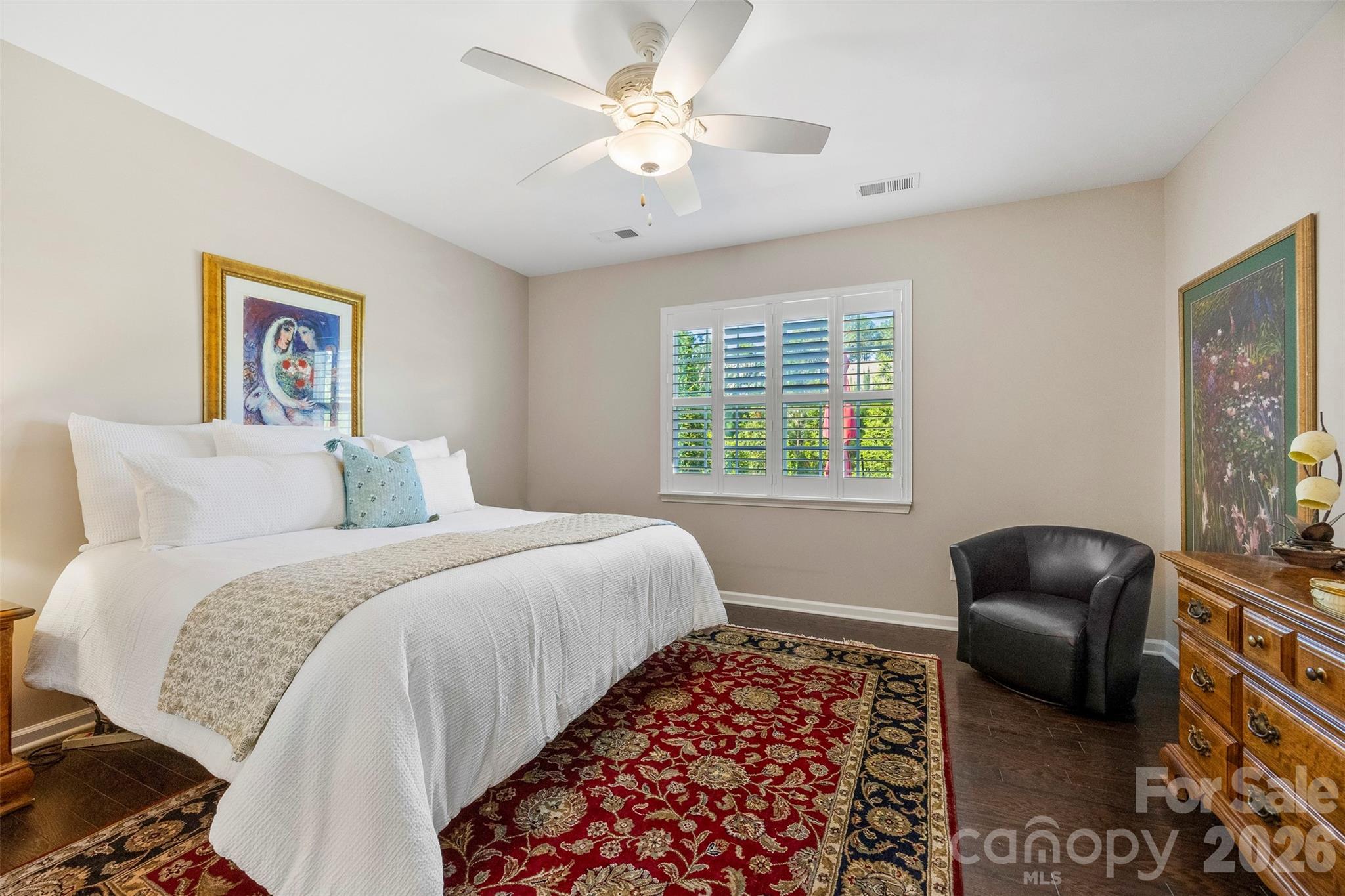 Imagery On Mtn Island - Residential