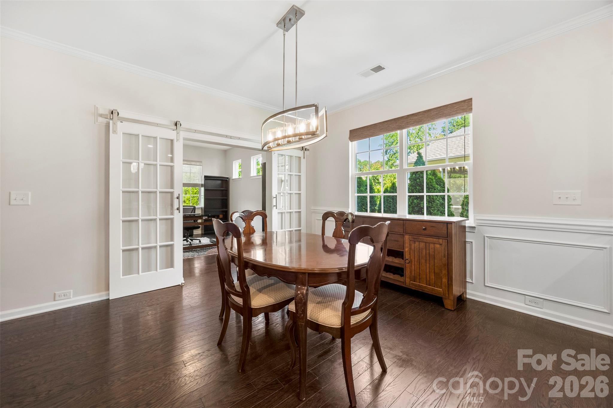 Imagery On Mtn Island - Residential