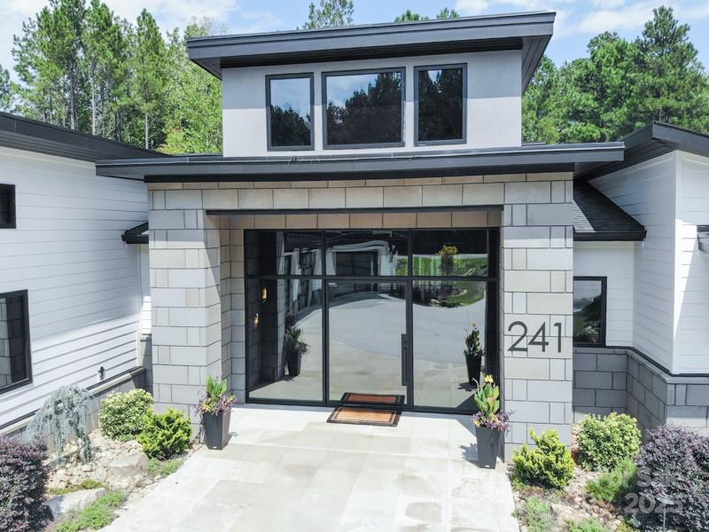 McLean - South Shore - Residential