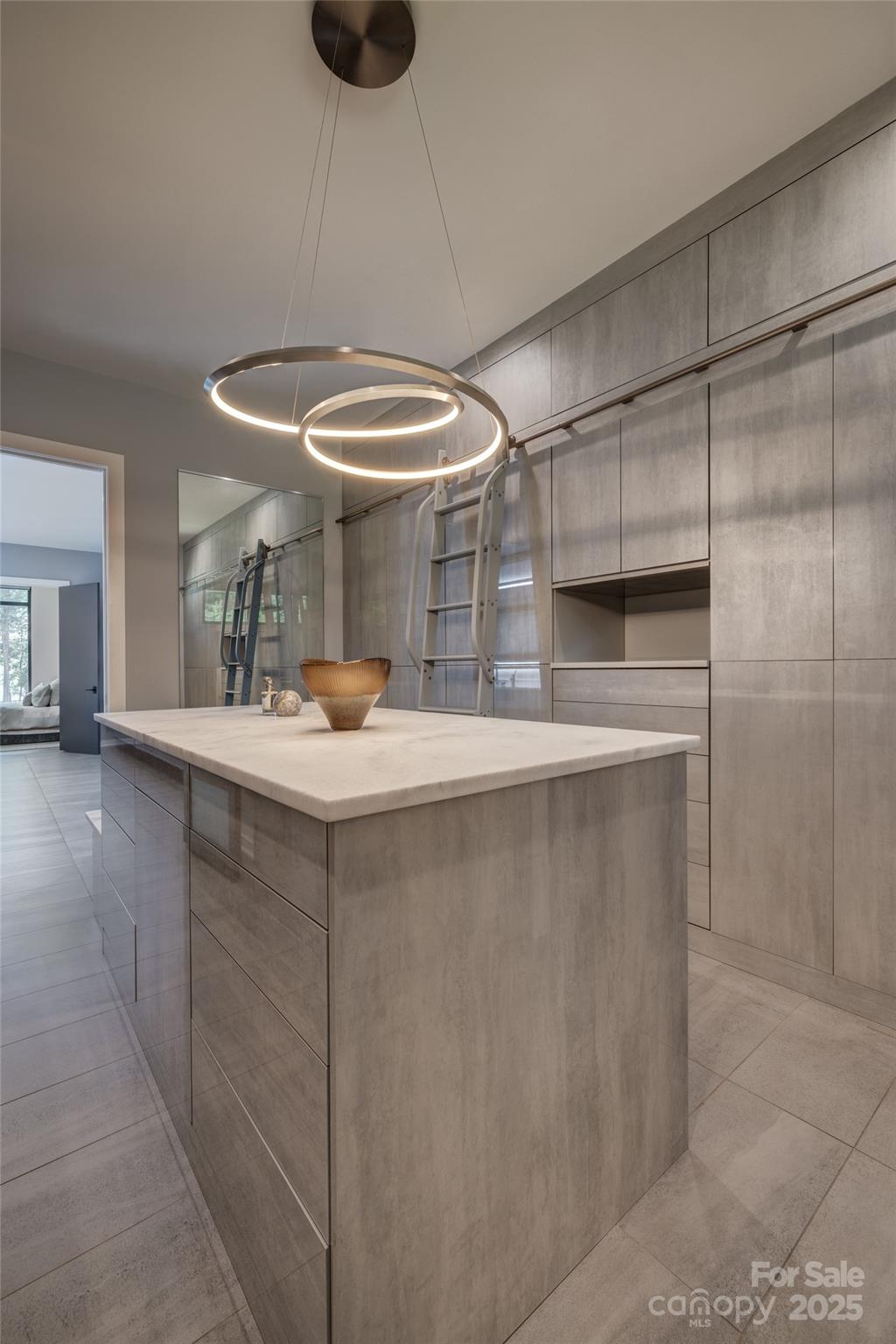McLean - South Shore - Residential