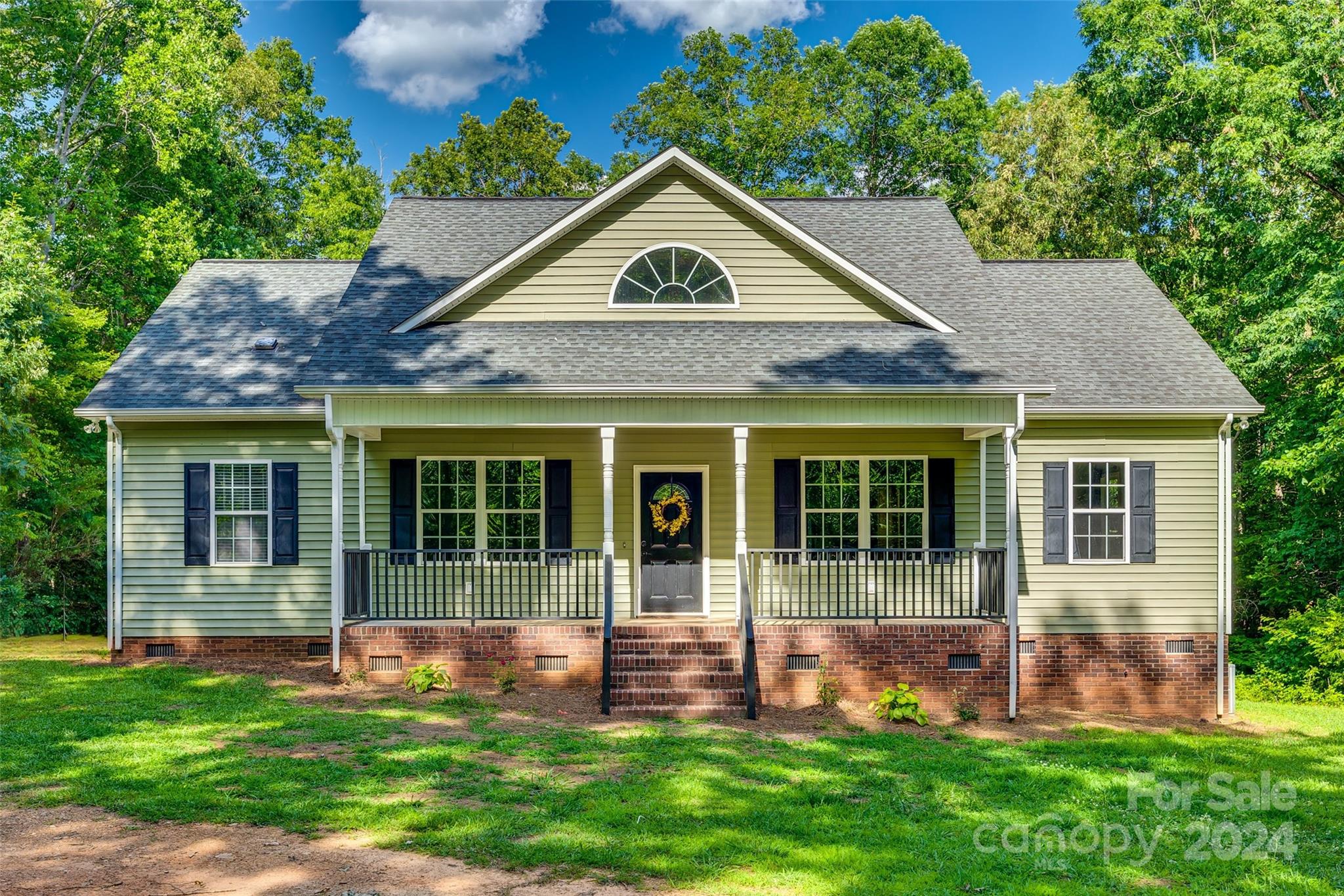 Homes Foor You! presents this cute cap cod on 1.46 acres!  Take advantage of this home in one of the fastest growing counties in the area.  The exterior features new railings on the front porch and a newly built deck in the backyard. Water heater was replaced in 2023.  Kitchen is equipped with granite, custom cabinets, and a large walk in pantry.  This home has an office/dining room plus a large breakfast area. The entertainment center is negotiable. The best part is the unfinished second level with enough space to add 2 more bedrooms and a bathroom.  Lots of possibilities to increase space and value.