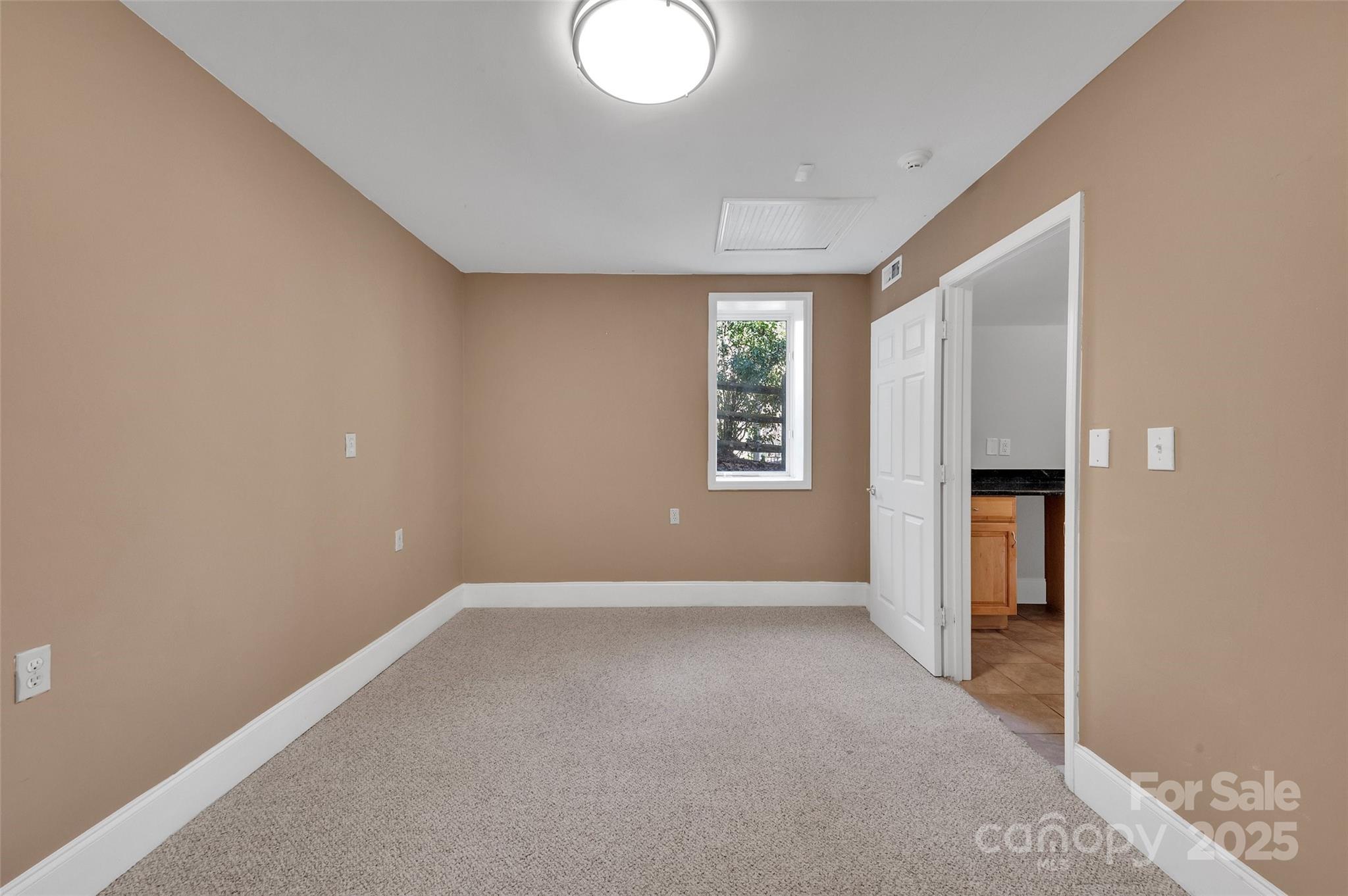 Tega Cay - Residential