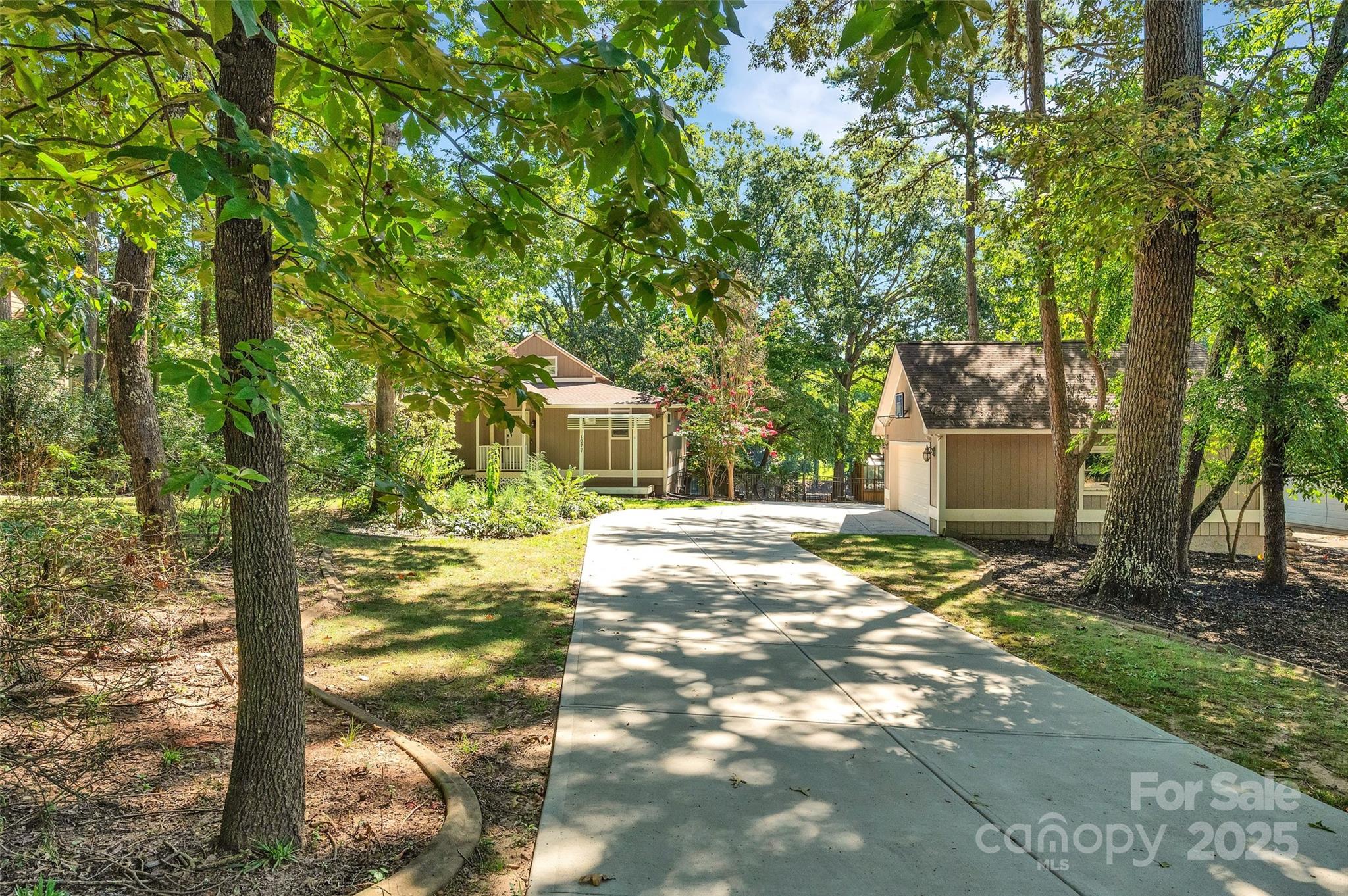 Tega Cay - Residential