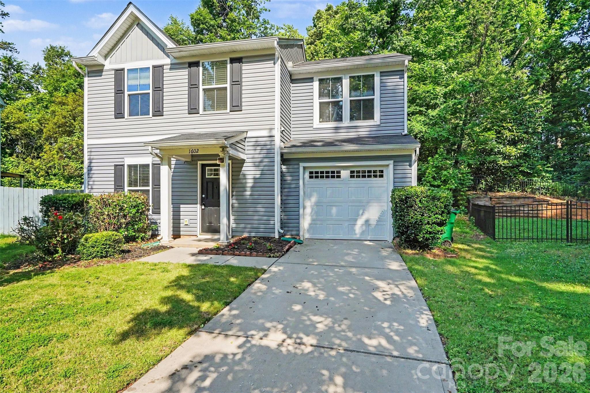 Independence Woods - Residential