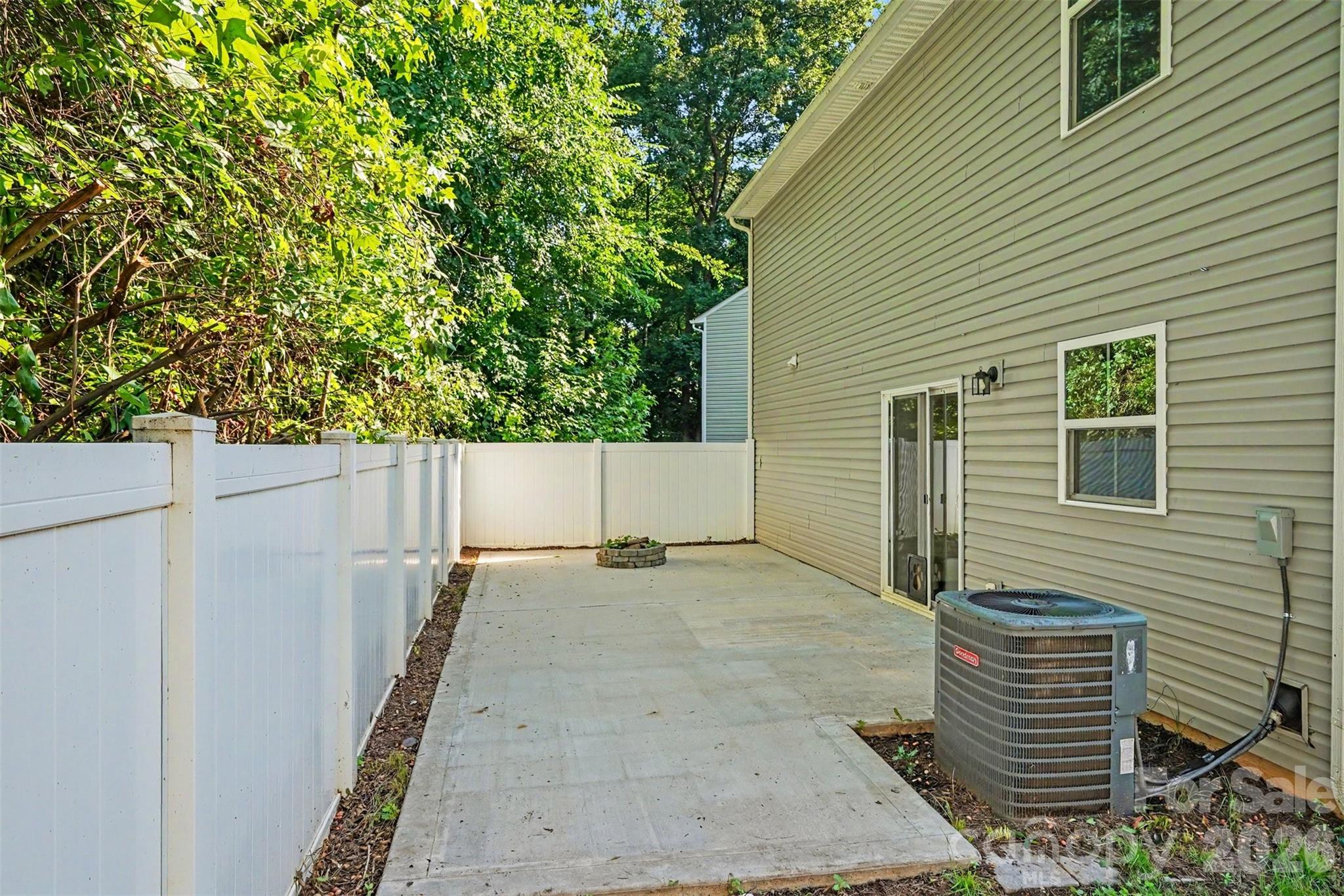 Independence Woods - Residential