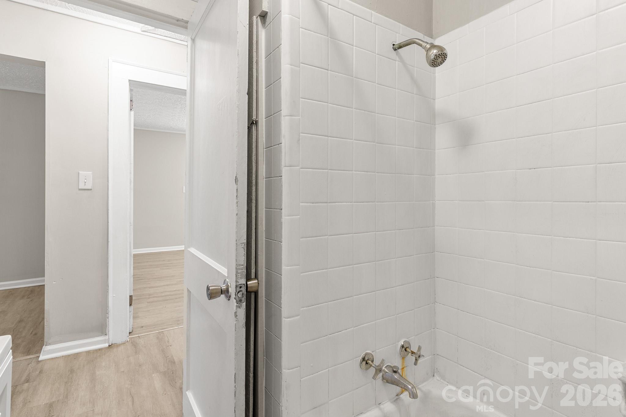 222 Glenwood - Residential