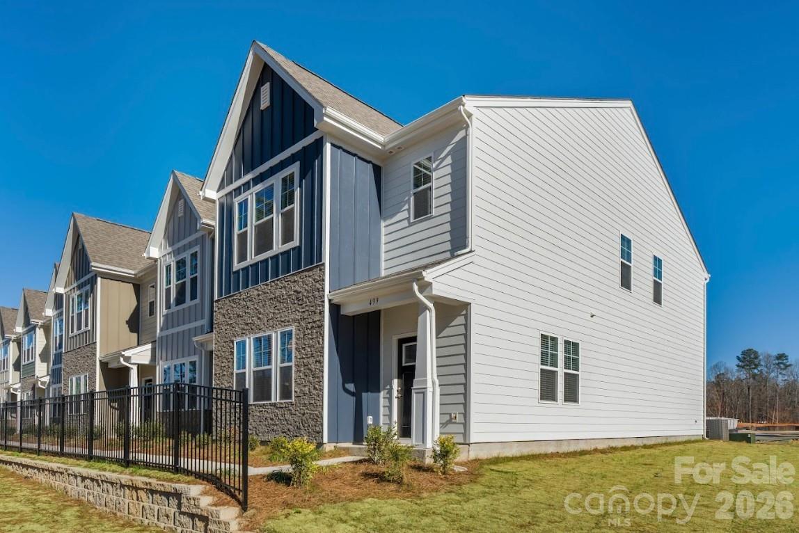 Sierra Ridge - Residential