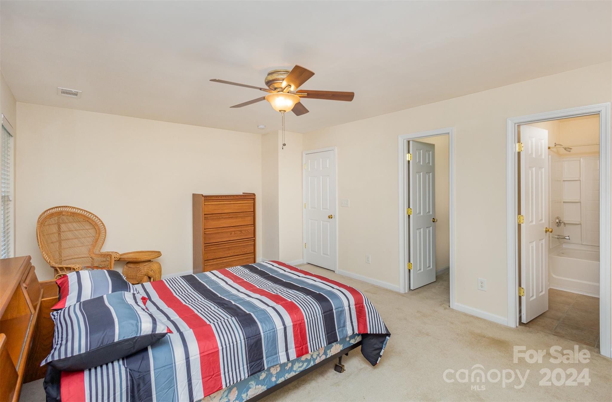 Cascades at River Crossing - Residential