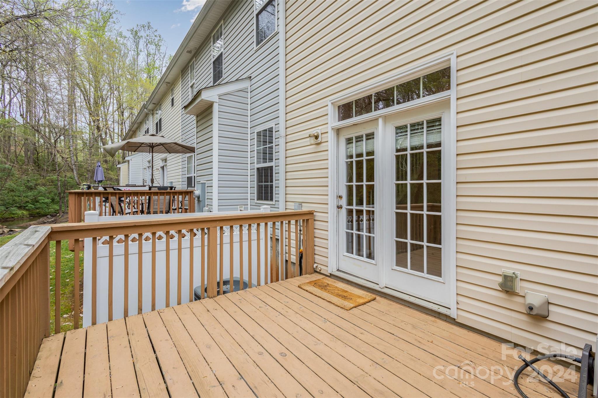 Cascades at River Crossing - Residential
