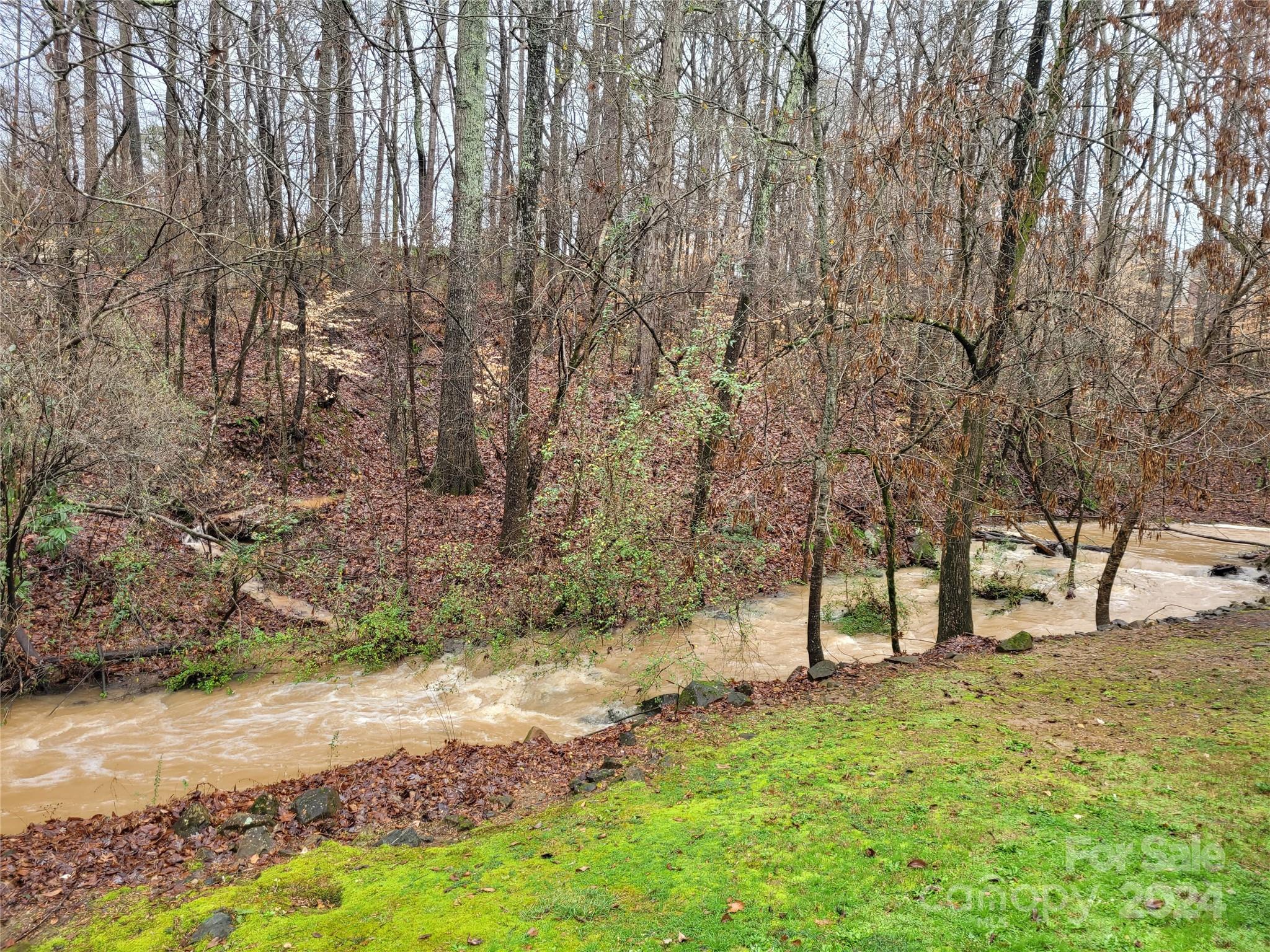 Cascades at River Crossing - Residential