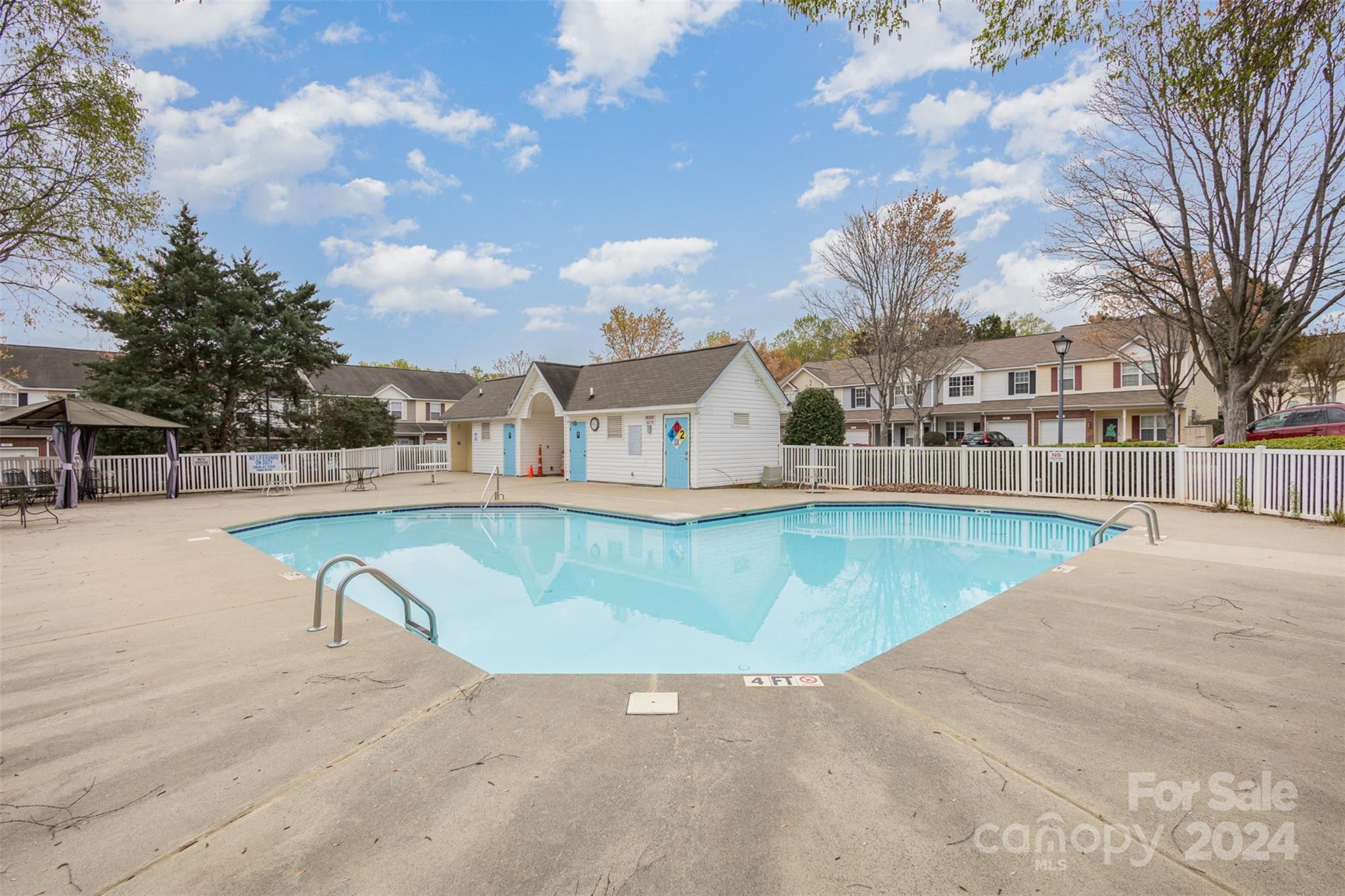 Cascades at River Crossing - Residential