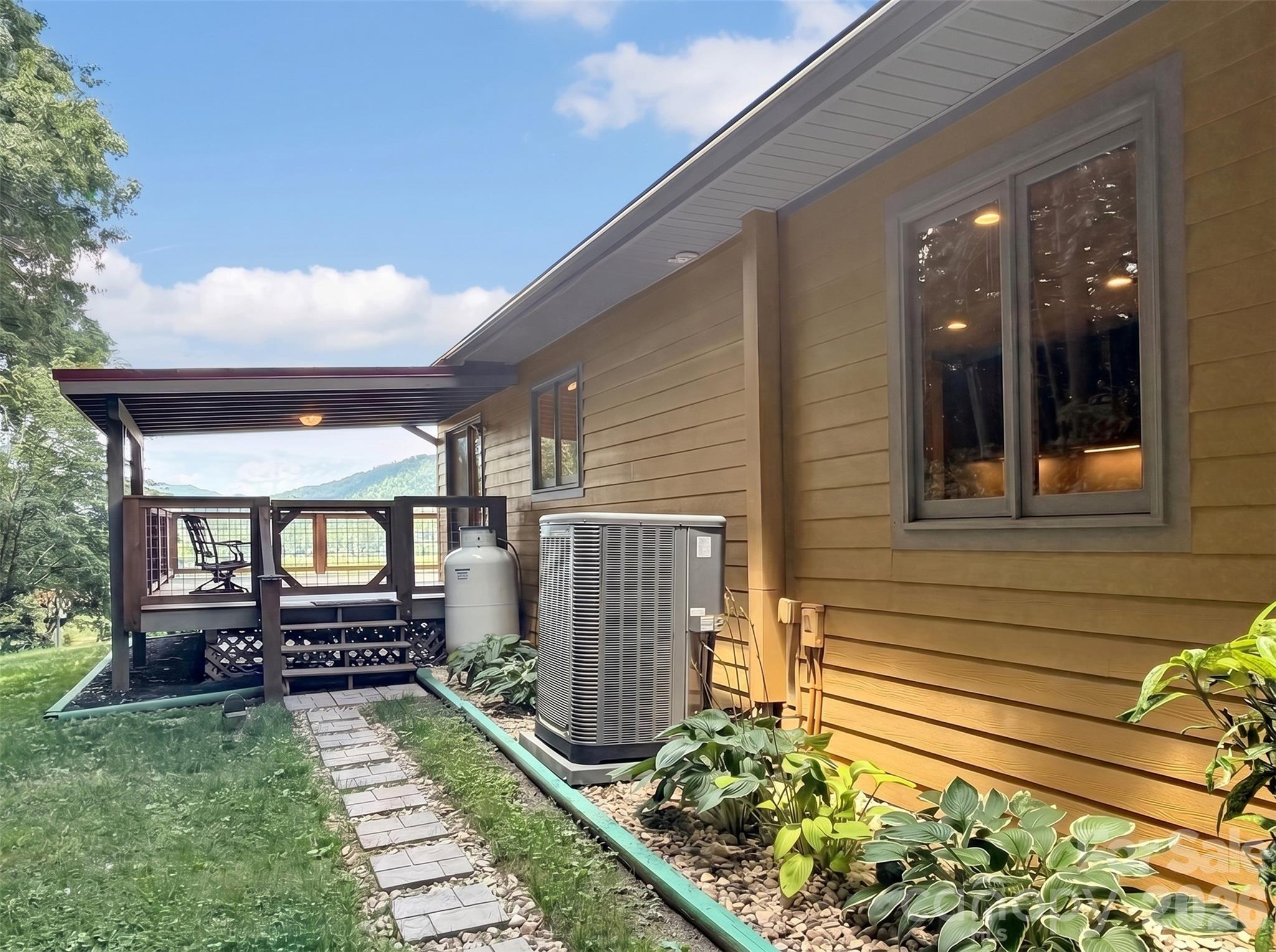 J Creek Estates - Residential