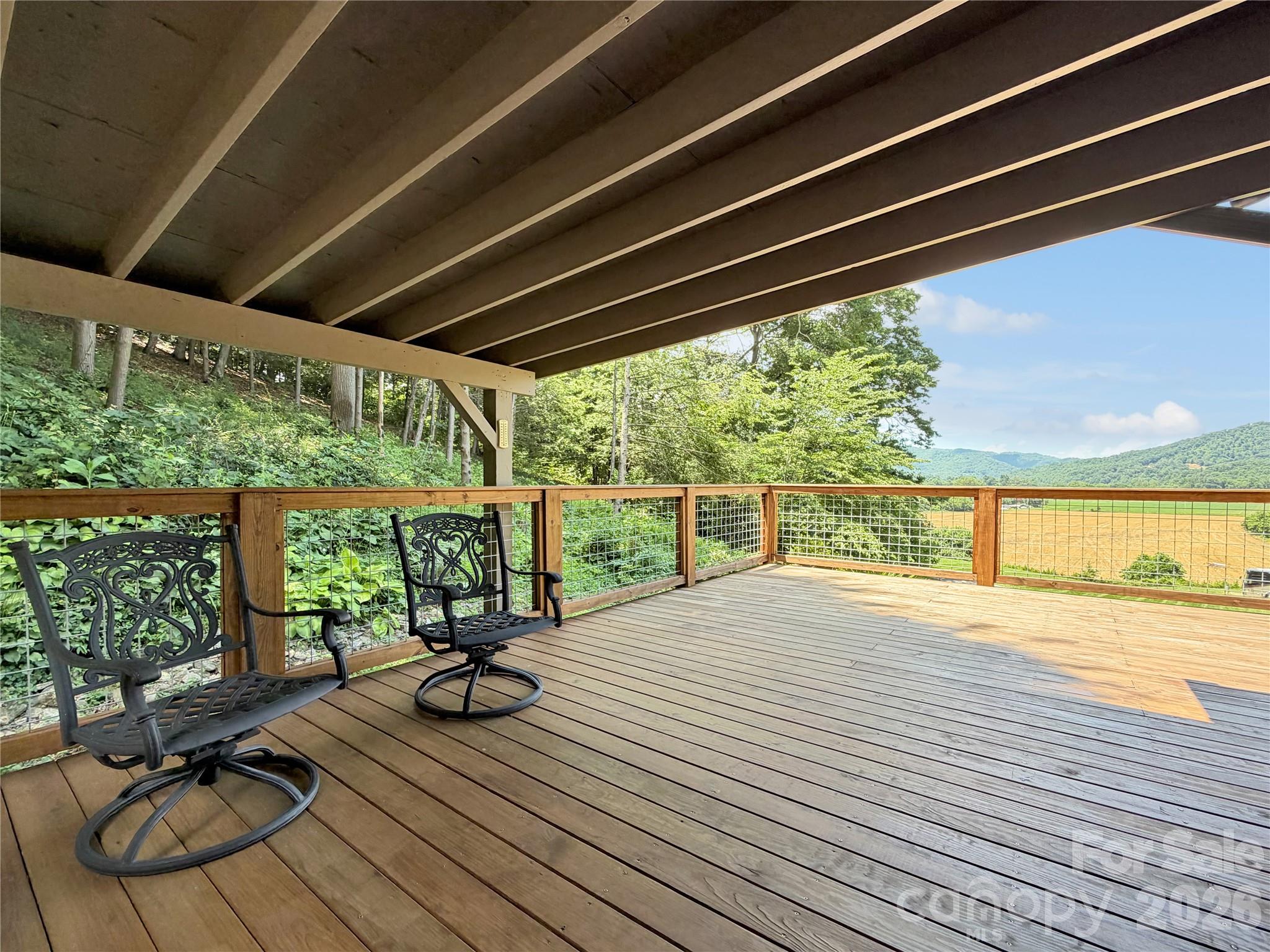 J Creek Estates - Residential