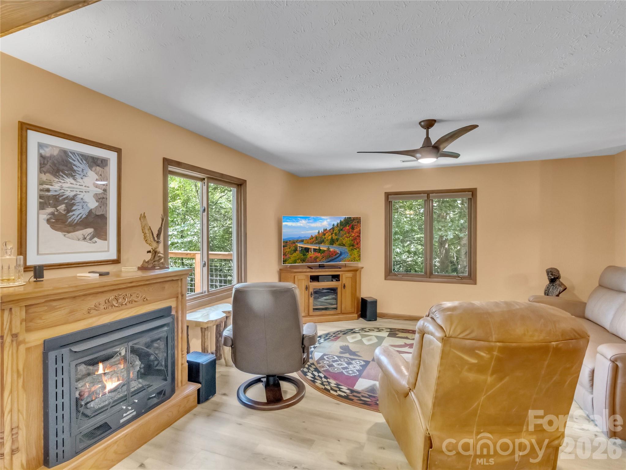 J Creek Estates - Residential