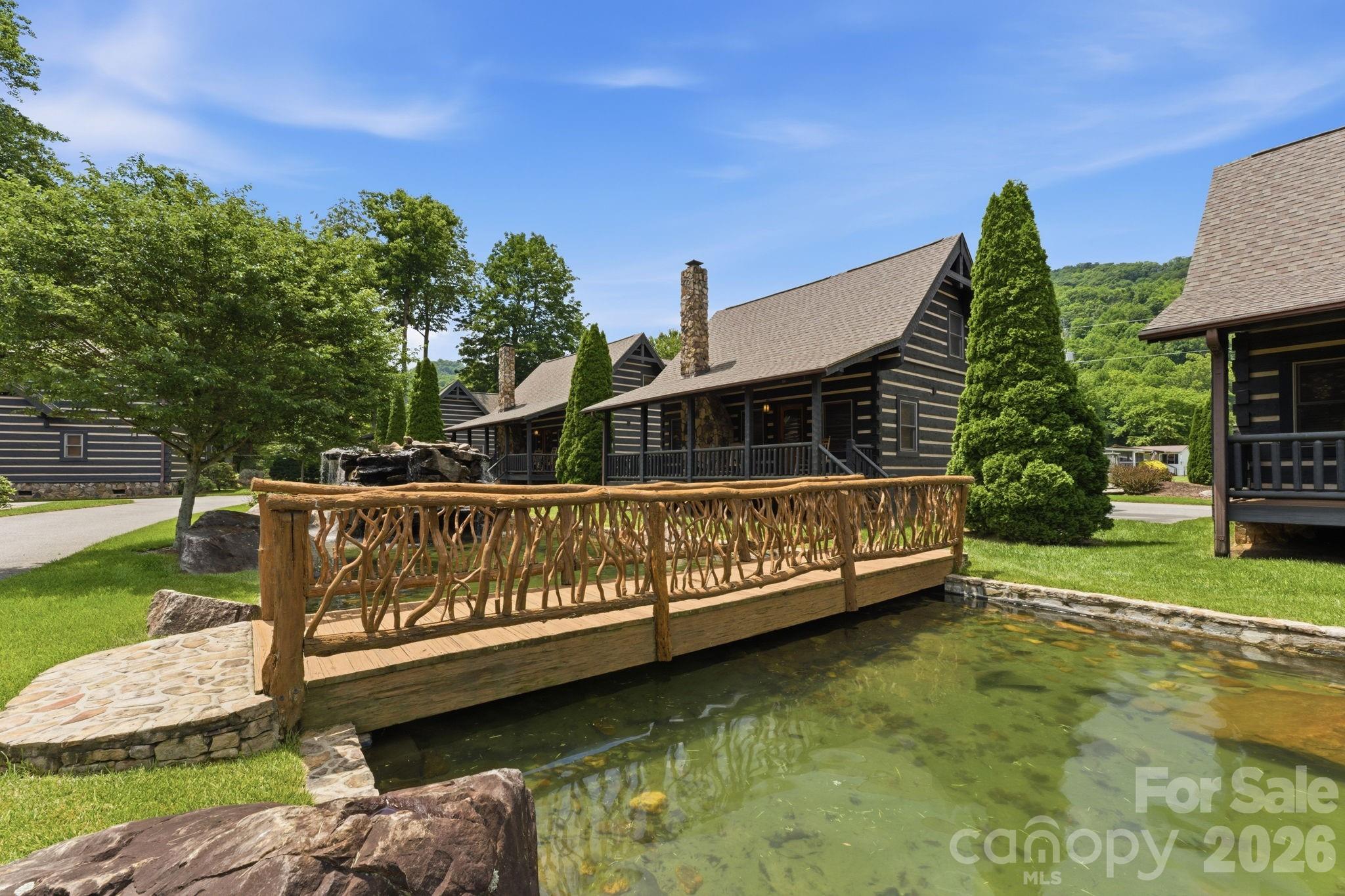 THE VILLAGE AT TWIN FALLS - Residential