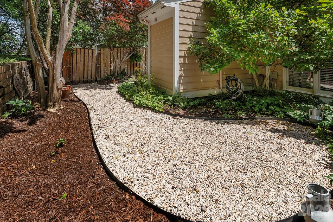 Bishops Ridge - Residential