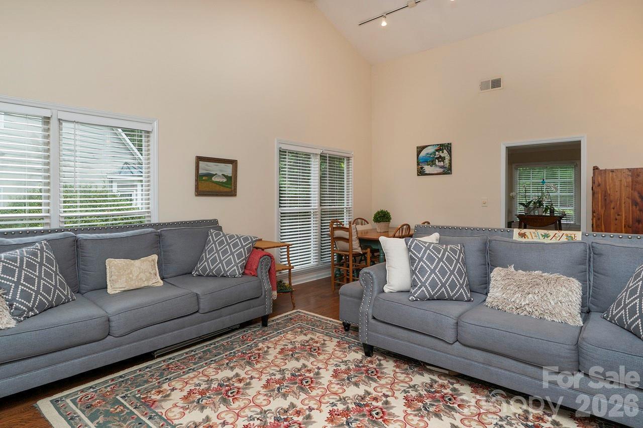 Bishops Ridge - Residential