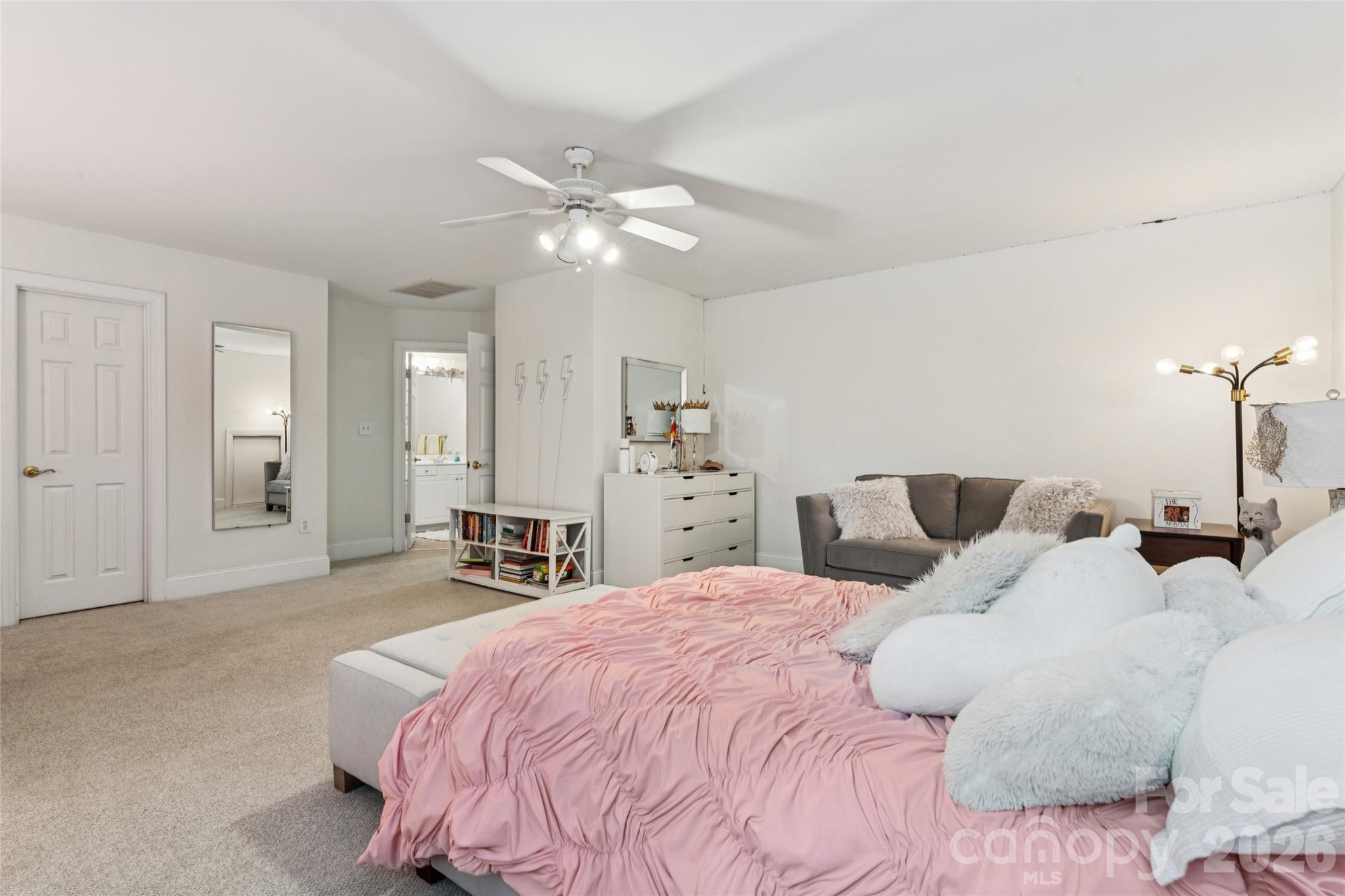 Lynrose Court - Residential
