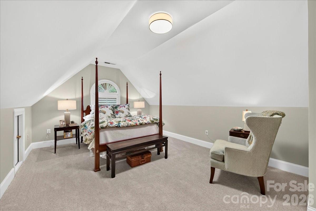 Lynrose Court - Residential
