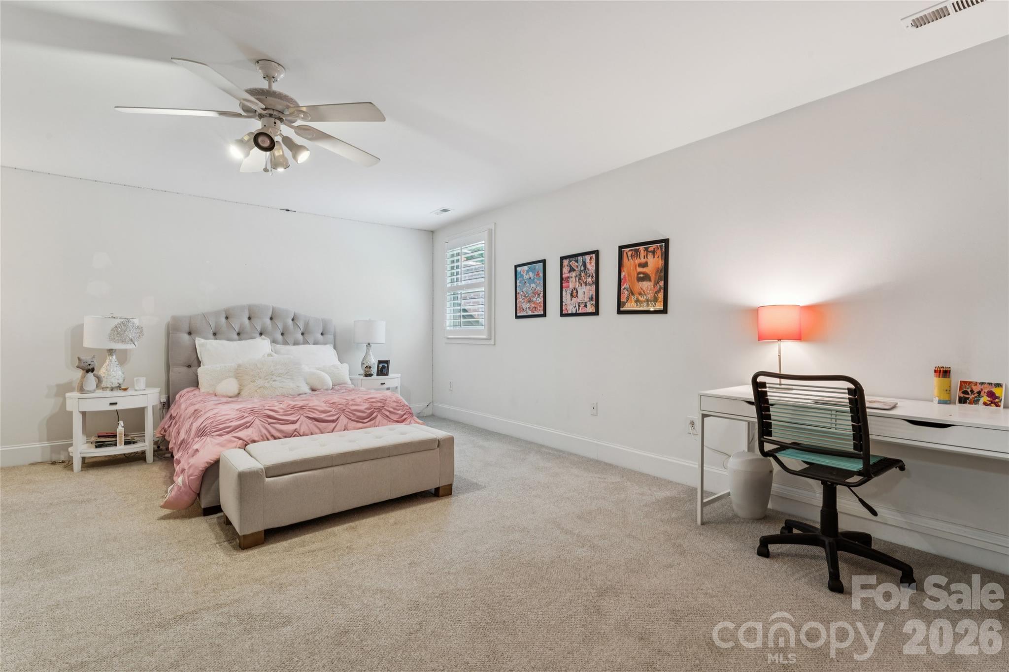 Lynrose Court - Residential