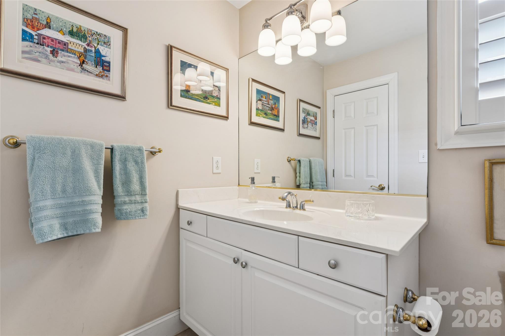 Lynrose Court - Residential