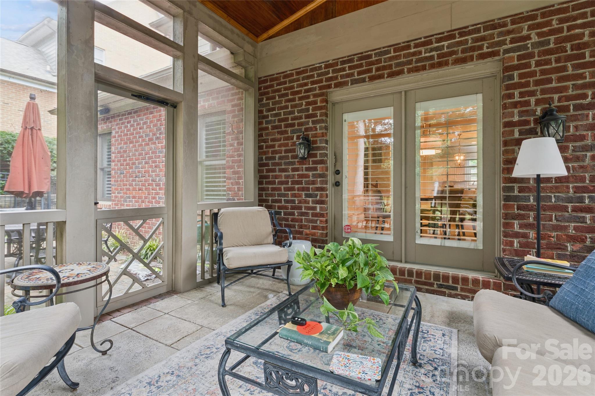 Lynrose Court - Residential