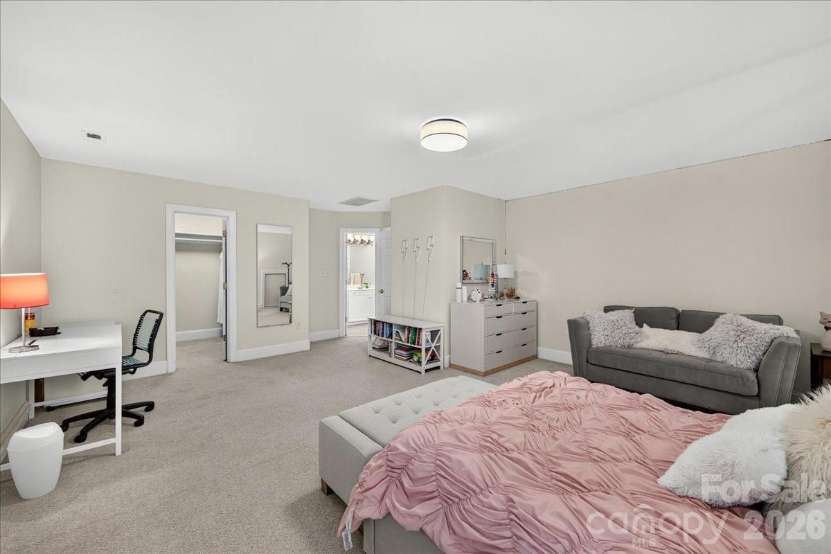 Lynrose Court - Residential