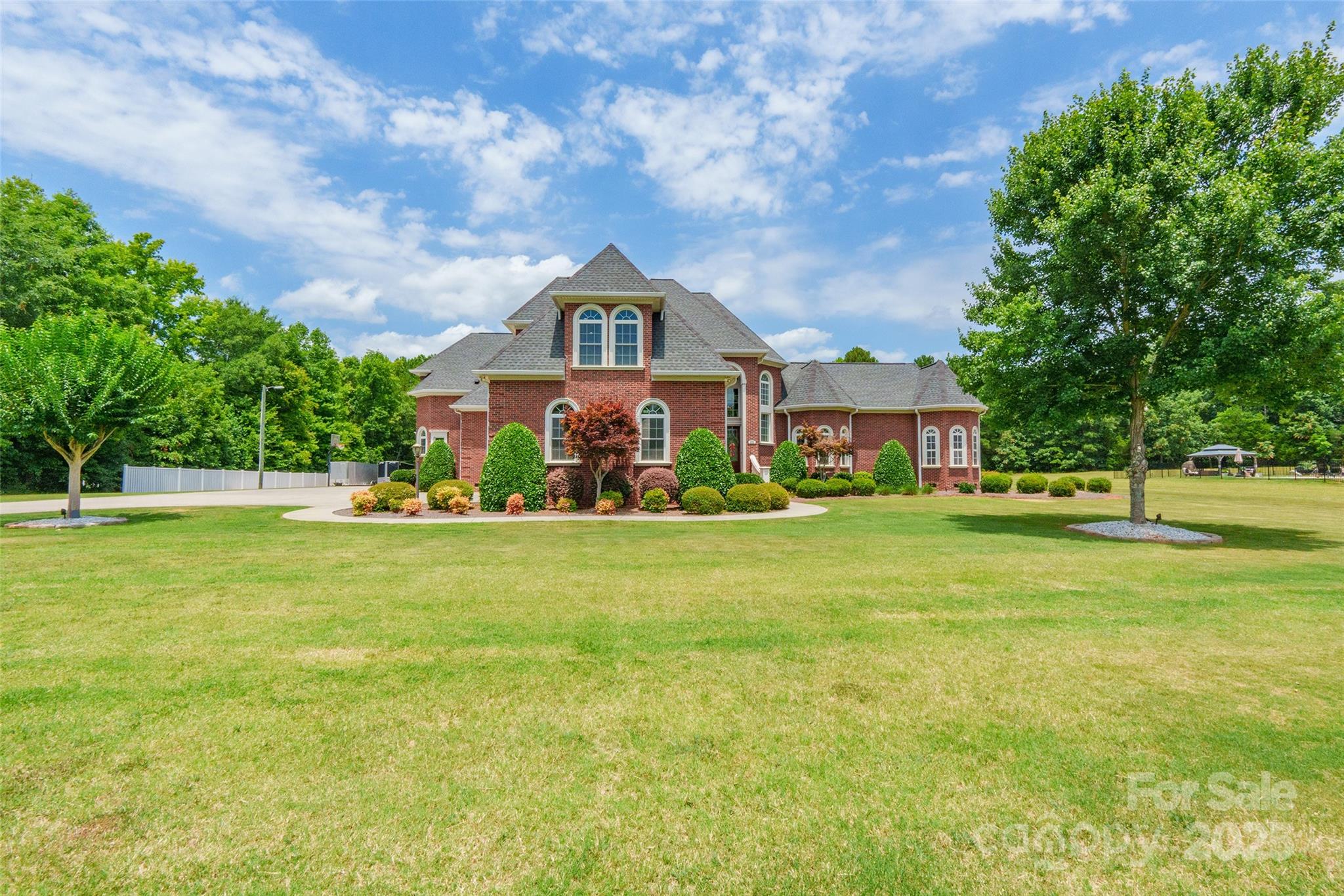 Eagle Pointe - Residential