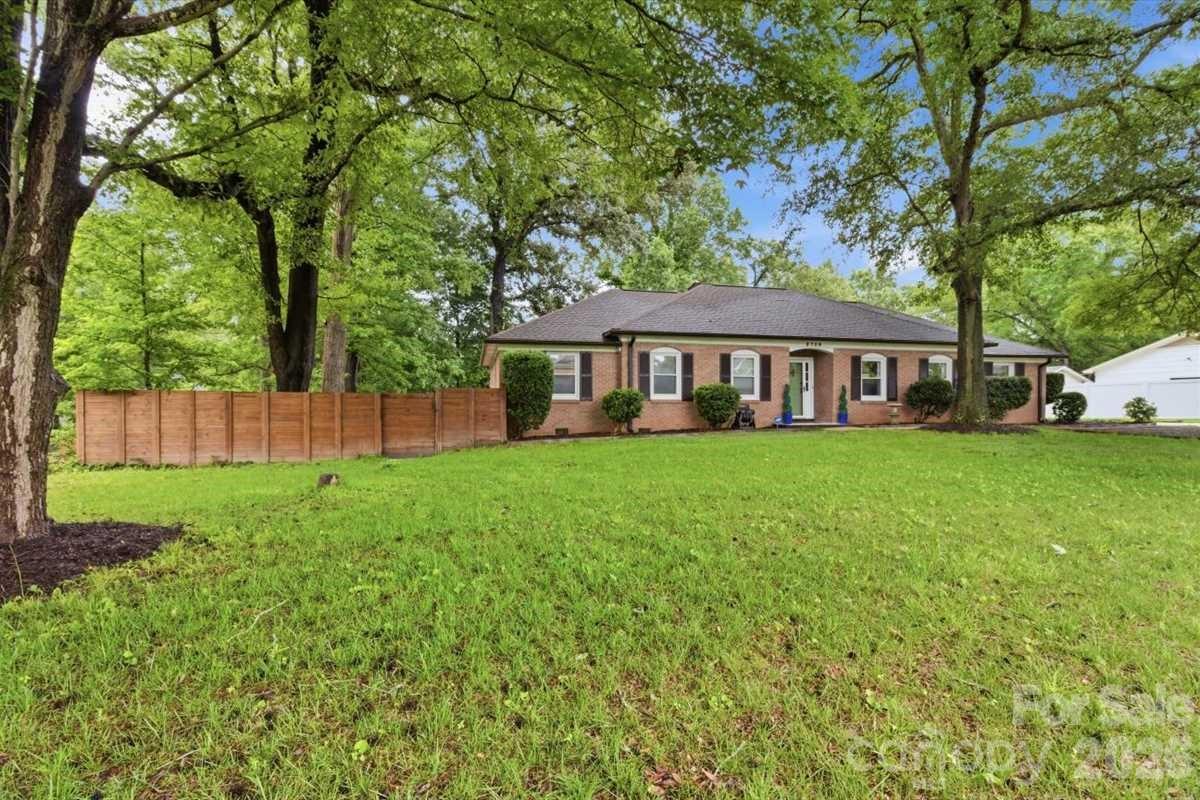 Camelot Woods - Residential