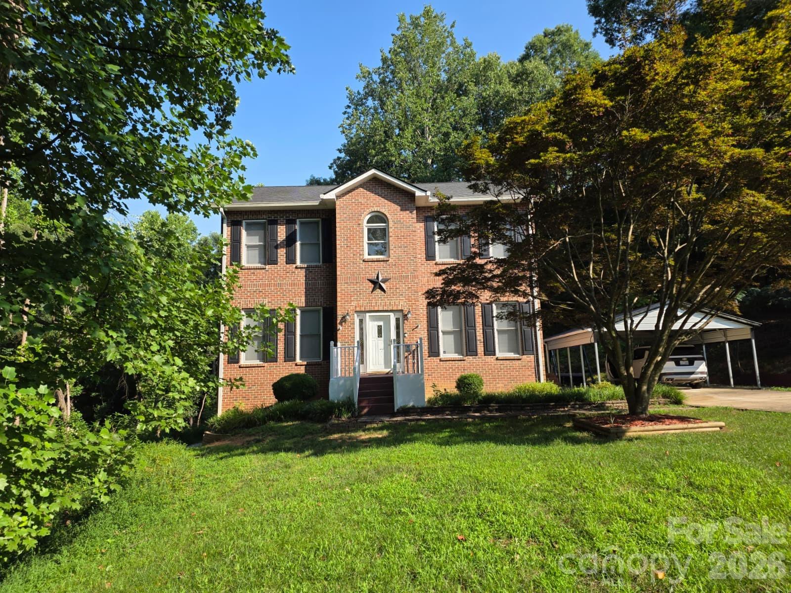 Beautiful 4-bedroom home located at the end of a quiet cul-de-sac, offering exceptional privacy and a peaceful wooded backdrop. The spacious, light-filled floor plan features a welcoming living room that flows seamlessly into the dining area, creating an ideal space for everyday living and entertaining. The kitchen offers modern appliances, ample cabinetry, and generous counter space. Four well-sized bedrooms provide comfortable accommodations. The finished basement adds versatile living space that can be used as a recreation room, home office, fitness area, media room, or playroom. Enjoy the private backyard surrounded by mature trees, providing a tranquil setting for outdoor relaxation and entertaining. Conveniently located near shopping, dining, parks, and major roadways.