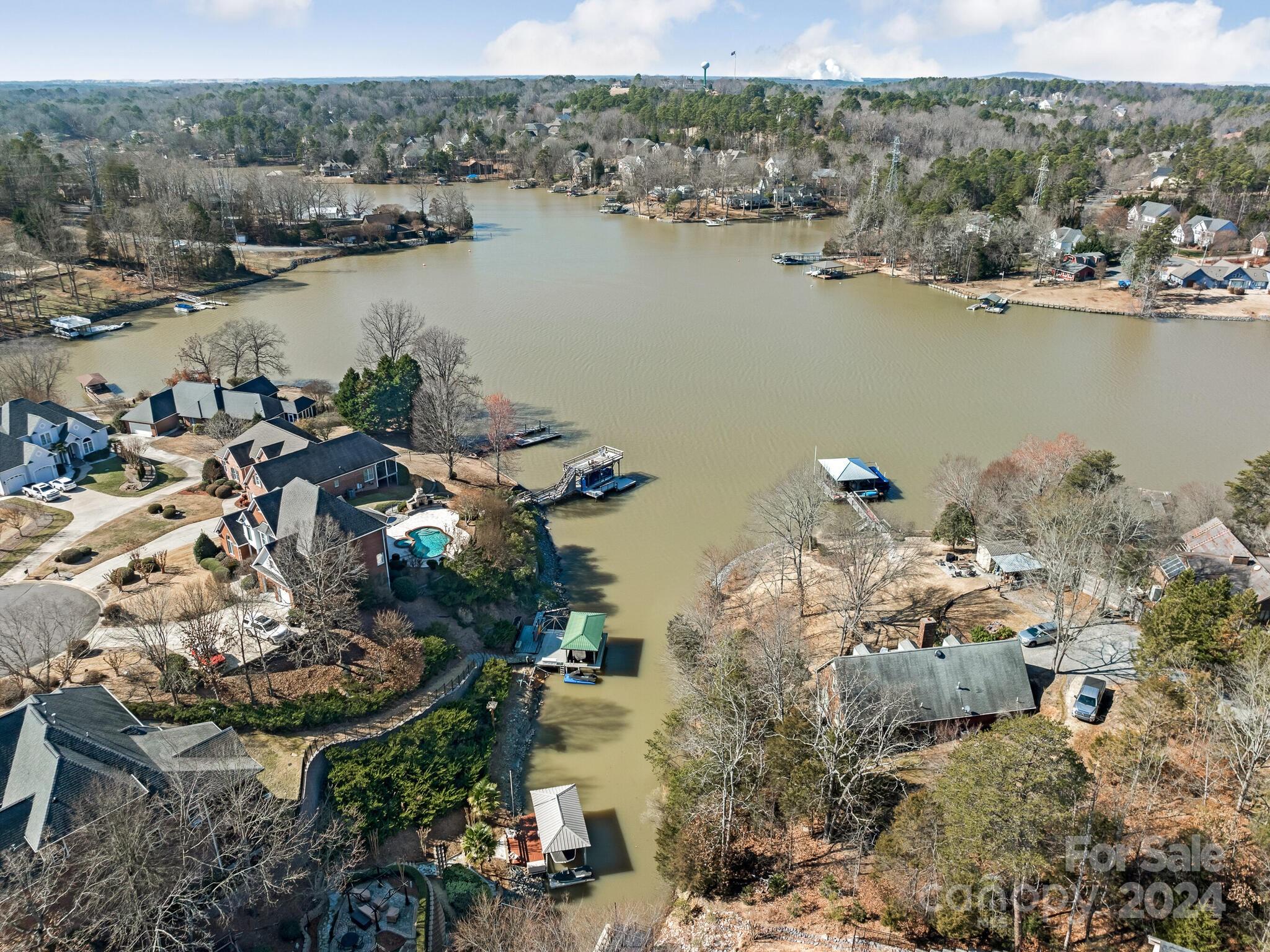 River Lake - Residential