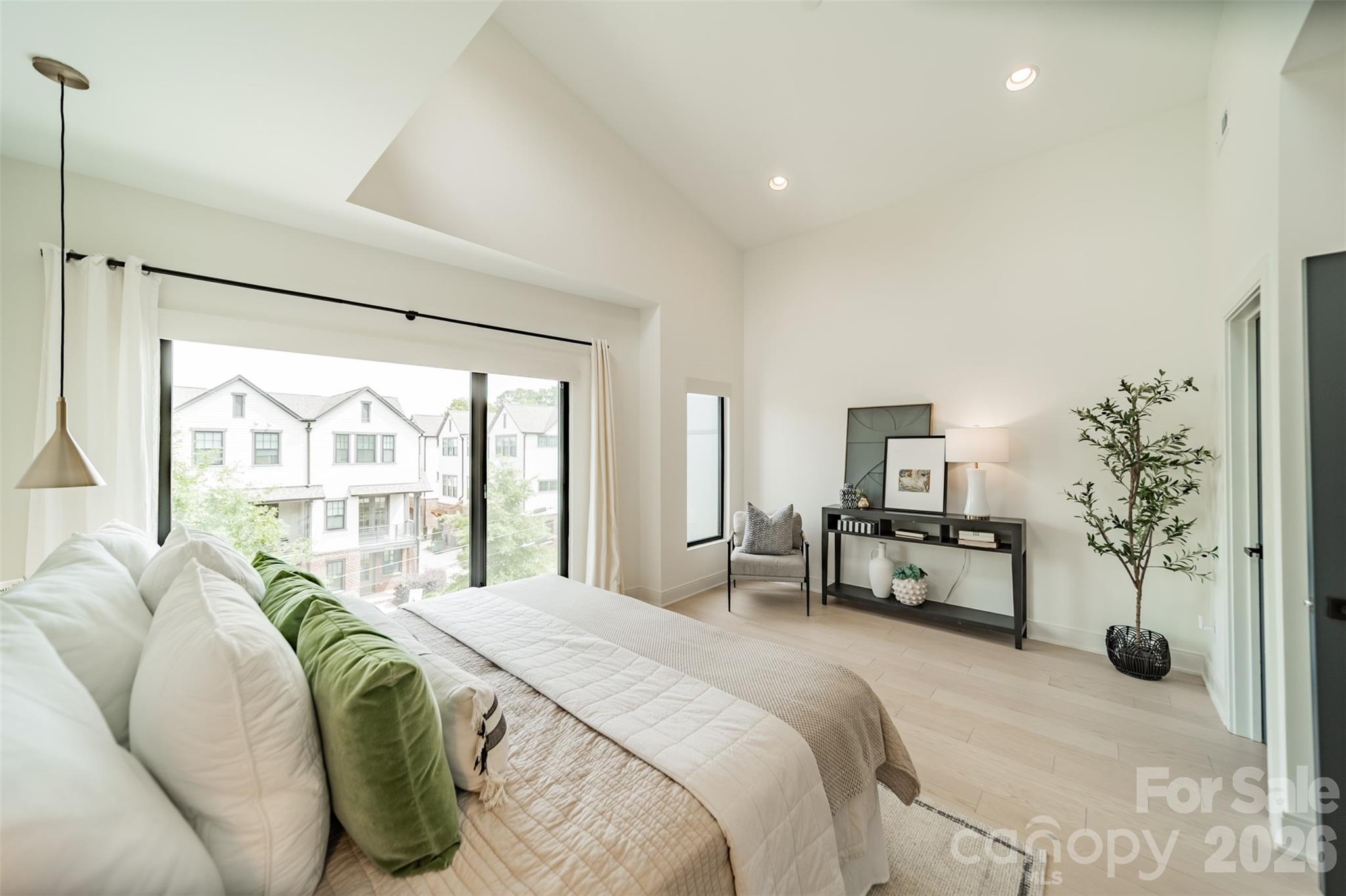 The Arts District - Residential