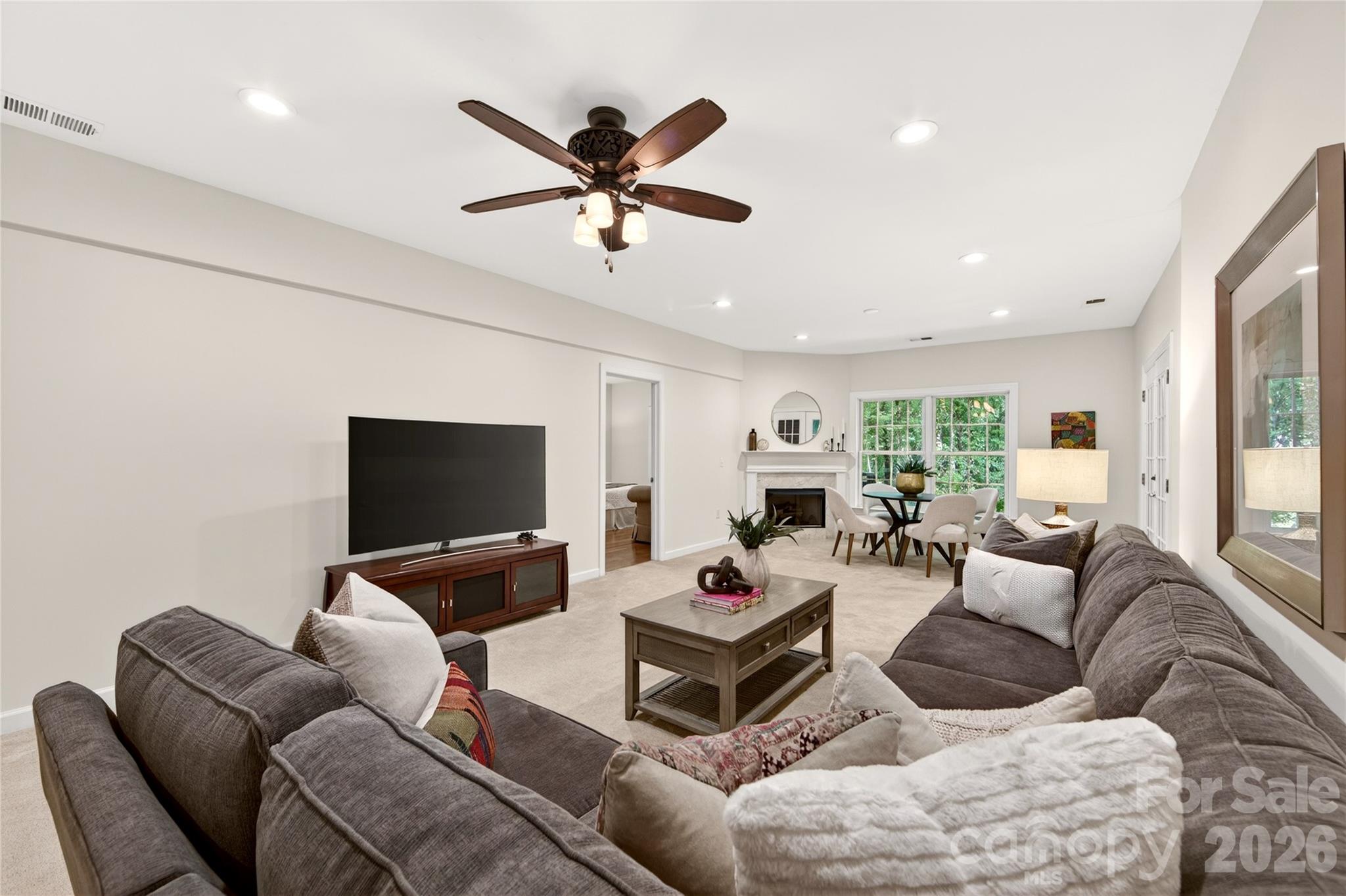 Windsor Oaks - Residential