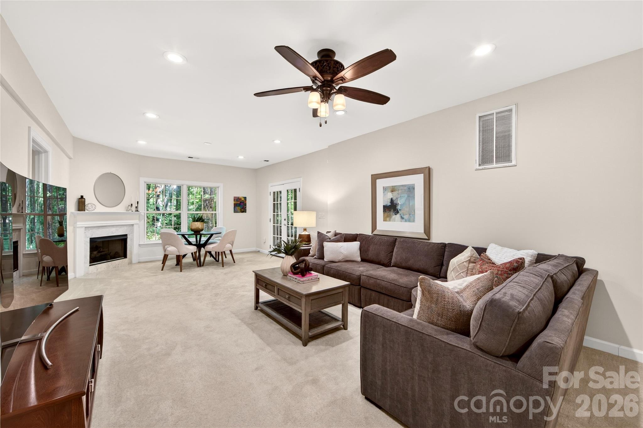 Windsor Oaks - Residential