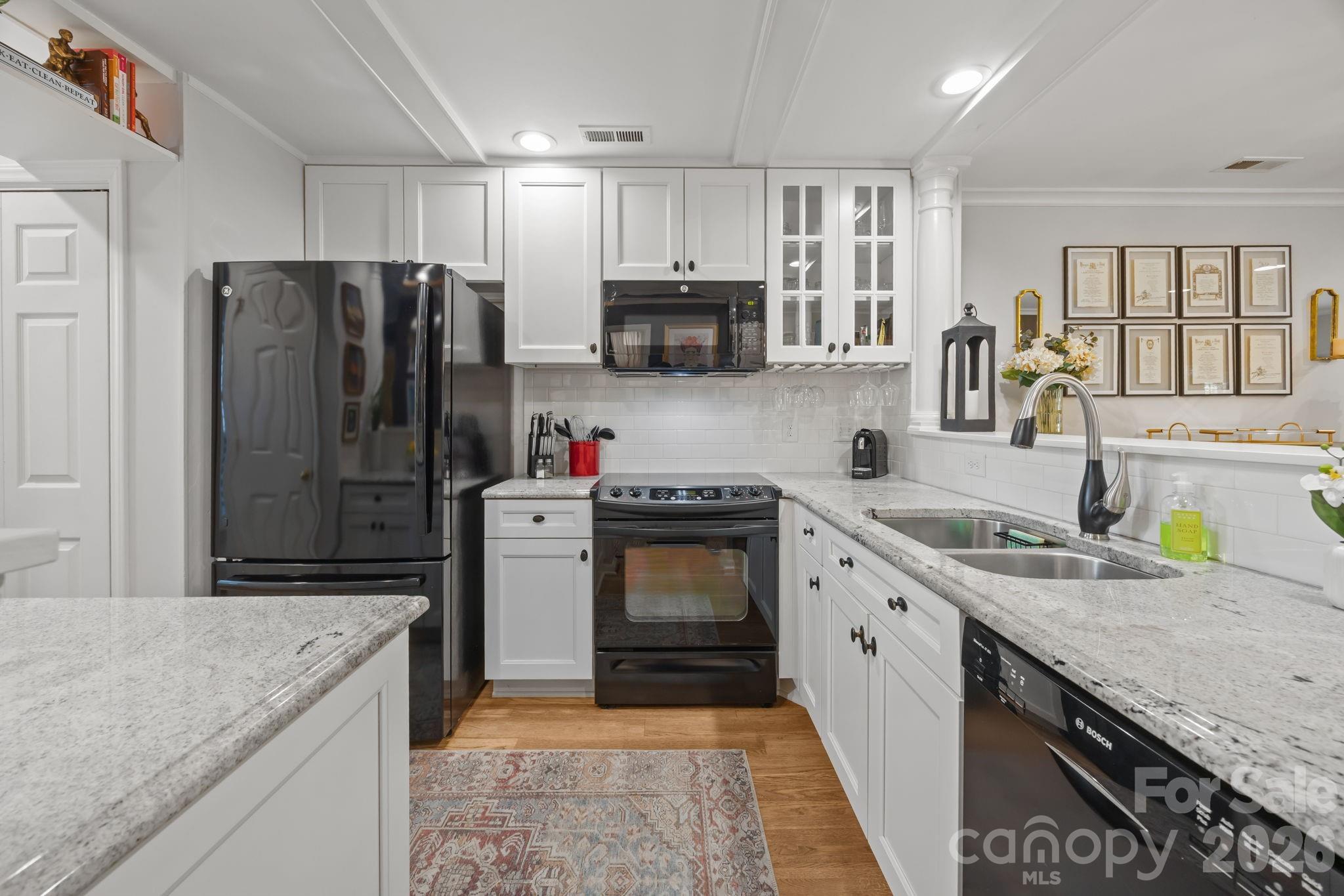 Queens Station - Residential