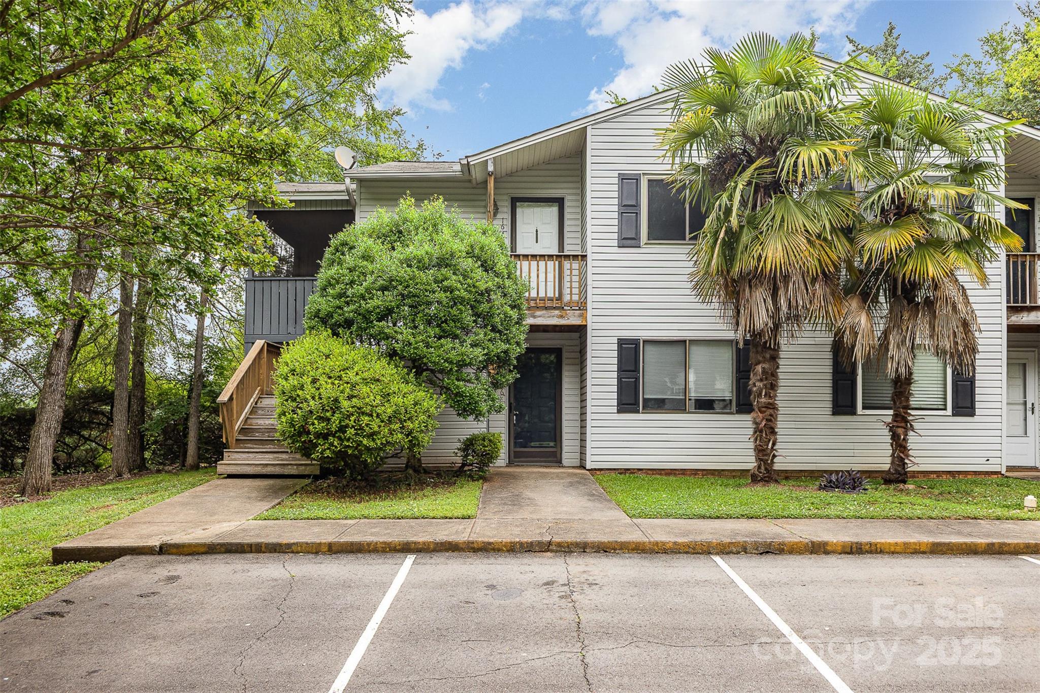 Investment opportunity! Upper-level condo in desirable Hunters Chase. This bright and quiet unit features a spacious kitchen with a dedicated dining area and a private deck that backs to a peaceful wooded view. Enjoy low-maintenance living with exterior upkeep covered by the HOA. Conveniently located in the heart of Rock Hill—just minutes to I-77, Riverwalk, shopping, and dining. A great addition to any investment portfolio or a perfect place to call home!