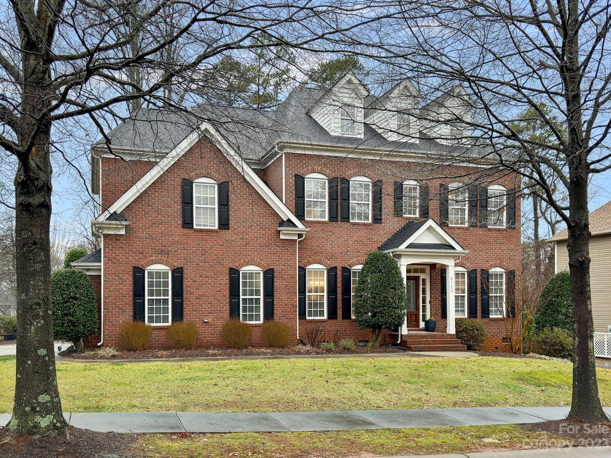Macaulay - Residential
